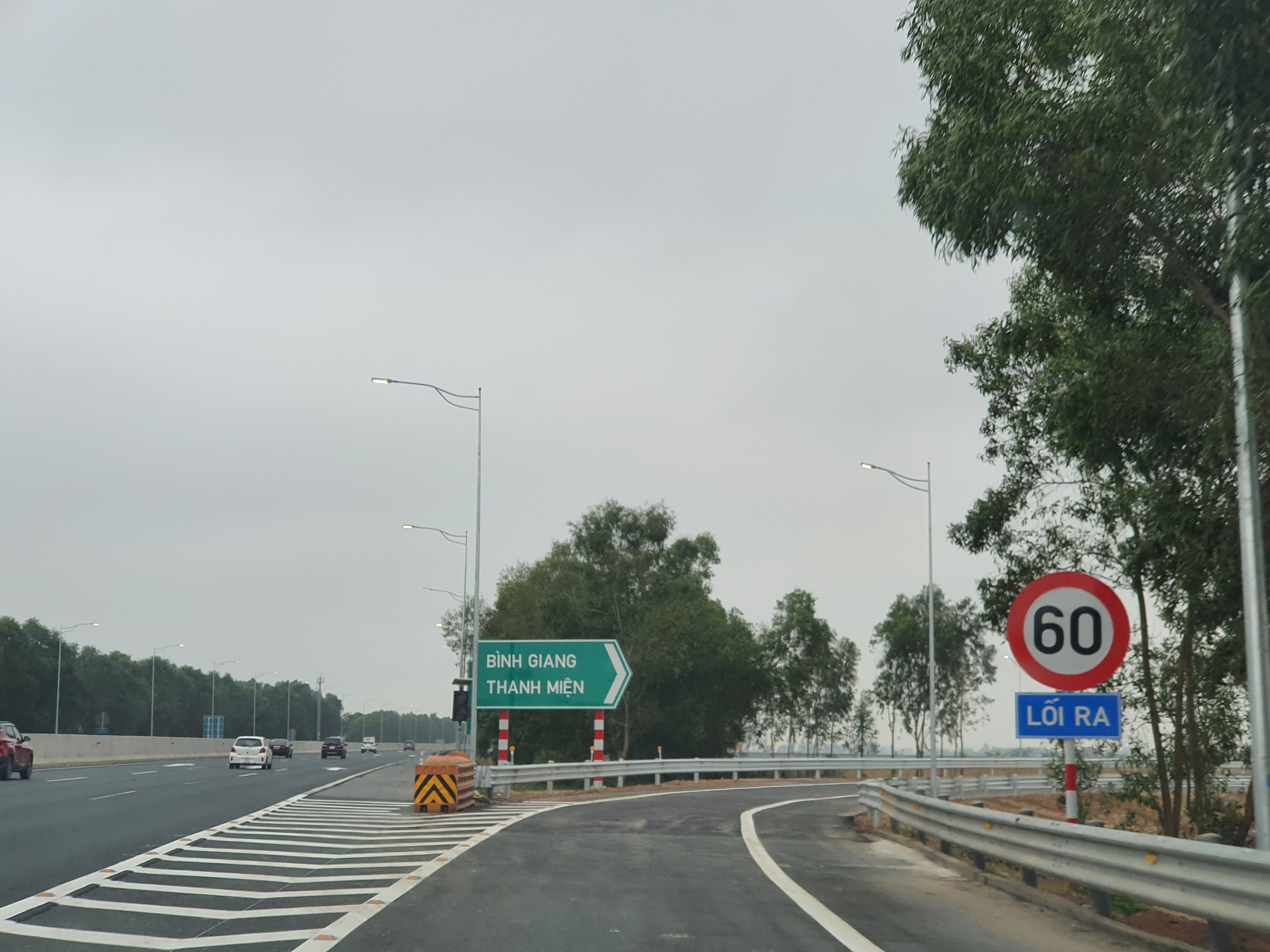 Nút giao kết nối đường tỉnh 392 với cao tốc Hà Nội - Hải Phòng chính thức thông xe - Ảnh 3.