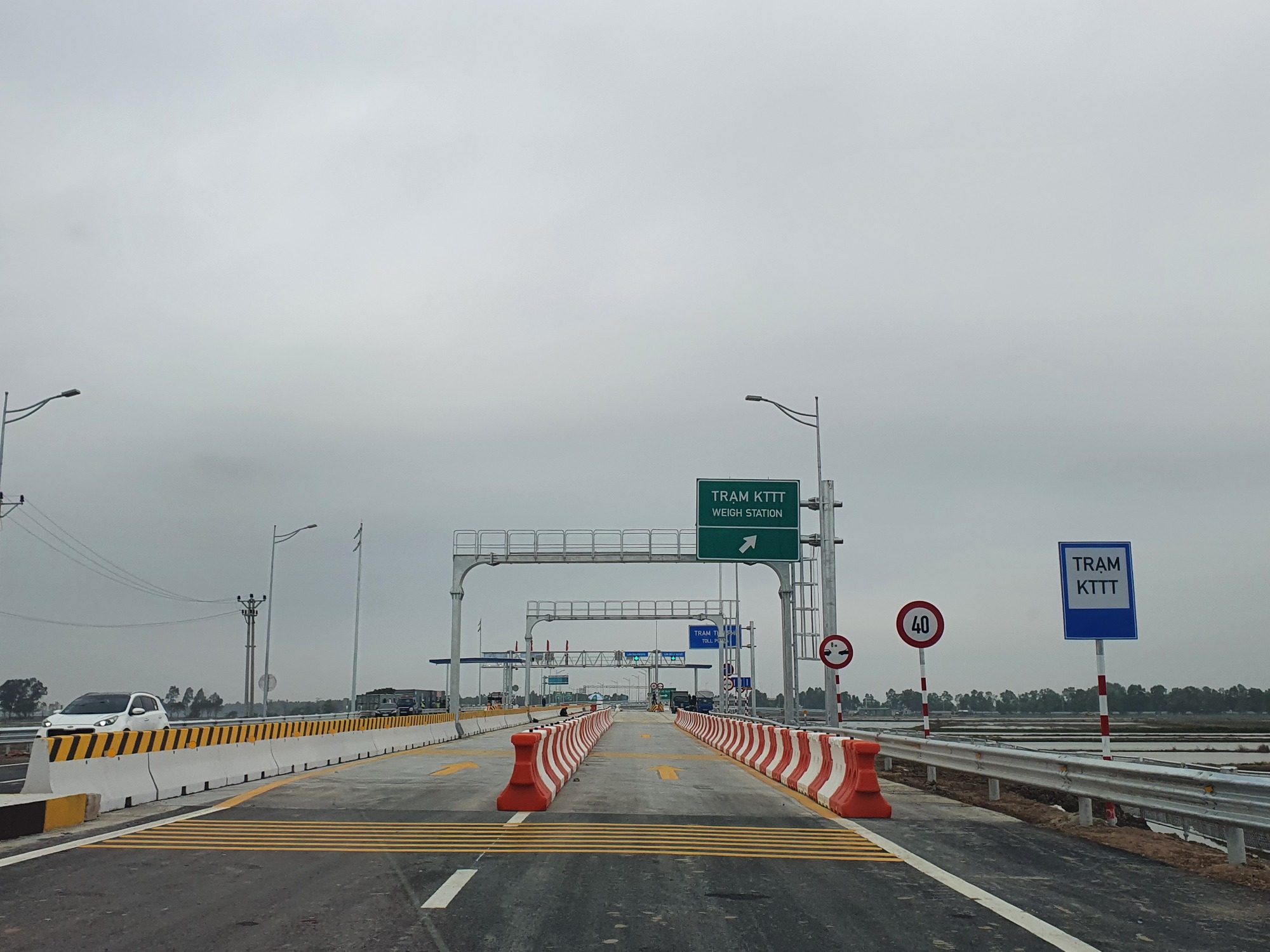 Nút giao kết nối đường tỉnh 392 với cao tốc Hà Nội - Hải Phòng chính thức thông xe - Ảnh 5.