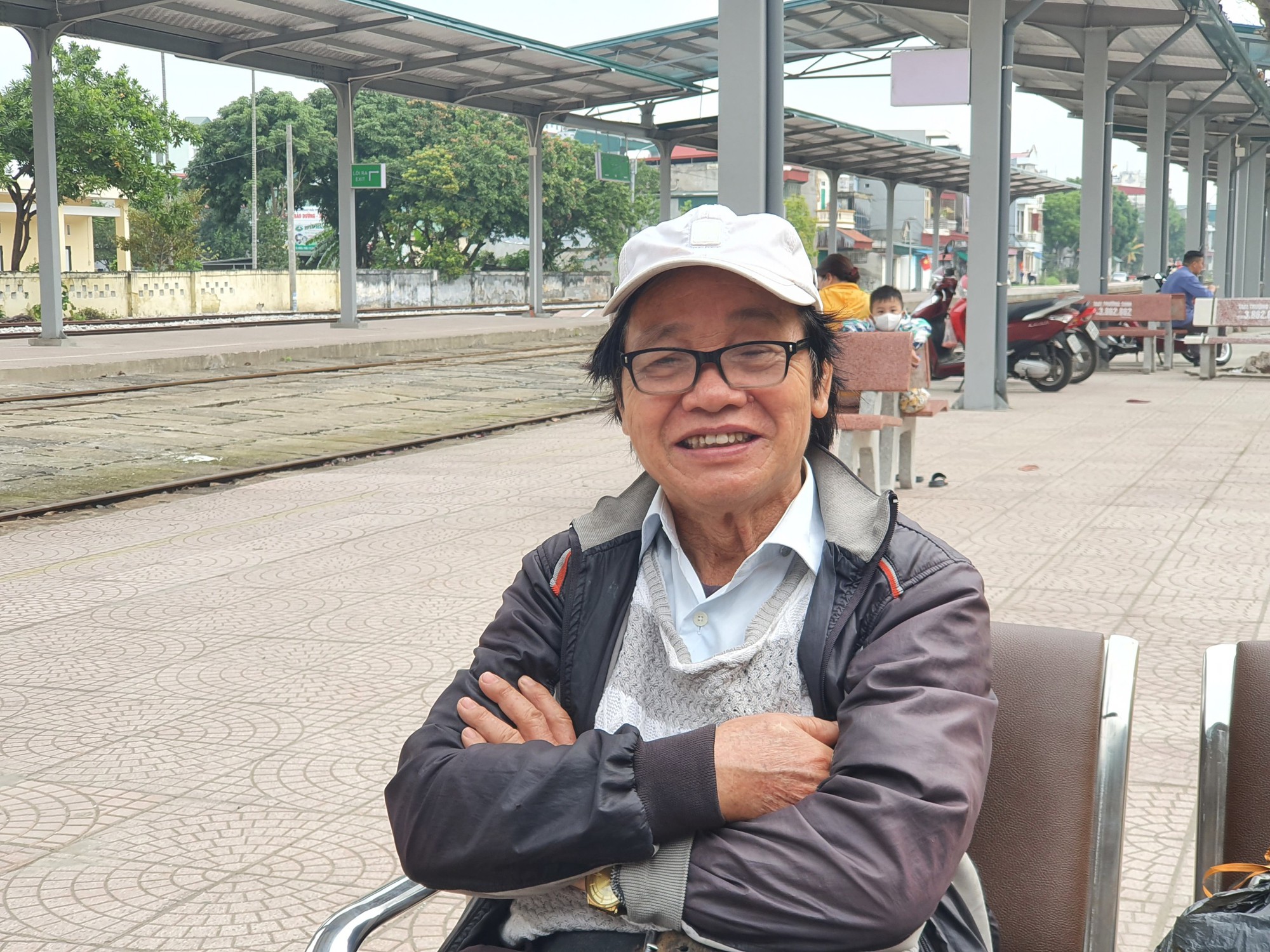 Nhộn nhịp sân ga tuyến đường sắt Hà Nội - Hải Phòng ngày cận Tết- Ảnh 7.