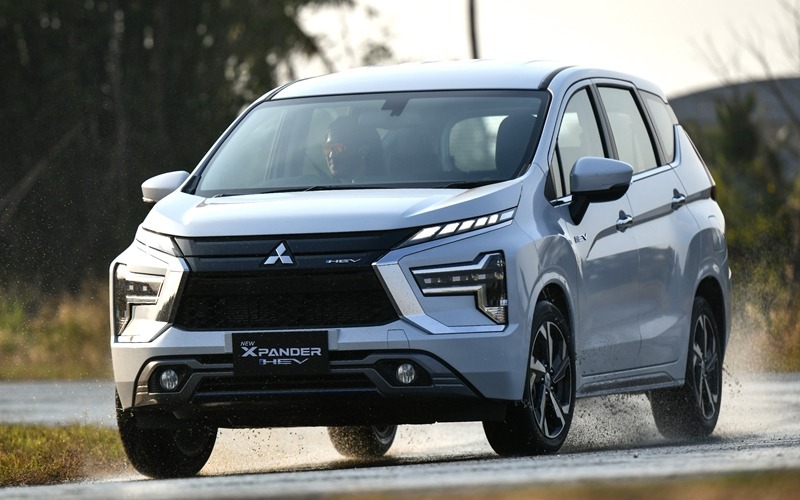 Video chi tiết Mitsubishi Xpander hybrid vừa ra mắt
