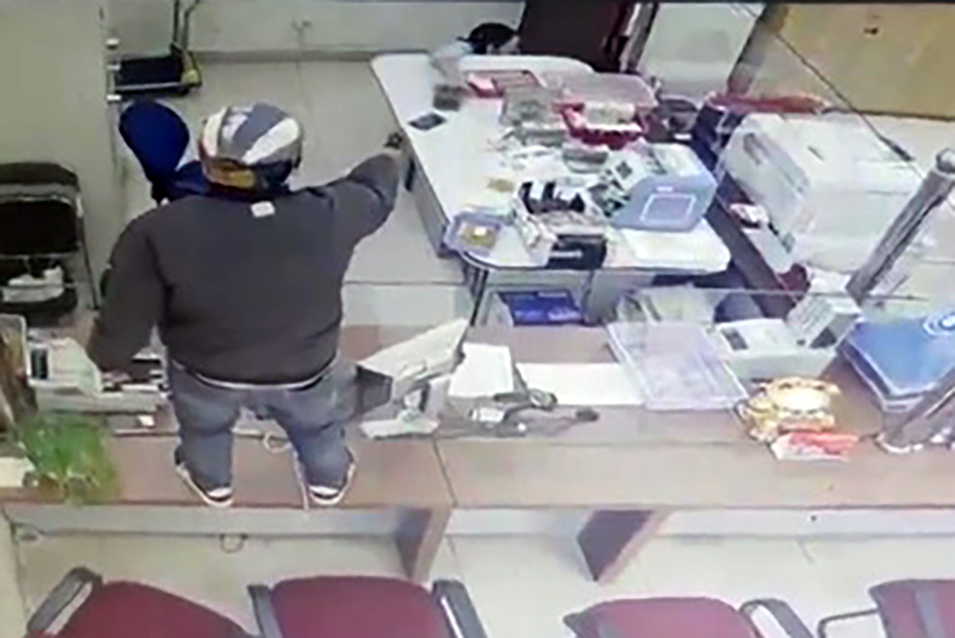 Kẻ cướp ngân hàng ở Lâm Đồng đã bị bắt tại Phan Thiết- Ảnh 1.