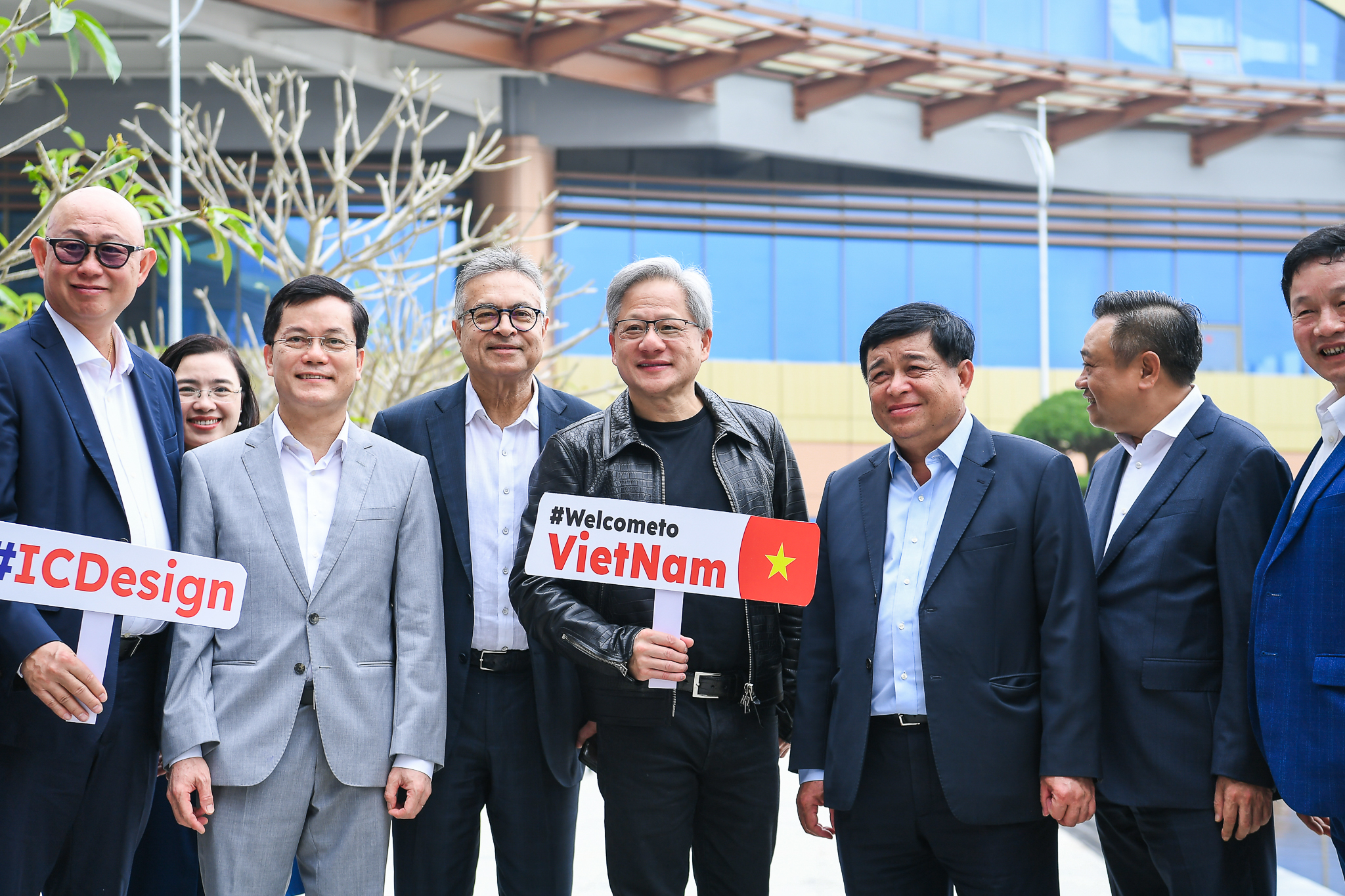 Bộ trưởng Bộ KH&ĐT Nguyễn Chí Dũng: Đầu tư giao thông thúc đẩy tăng trưởng- Ảnh 5.