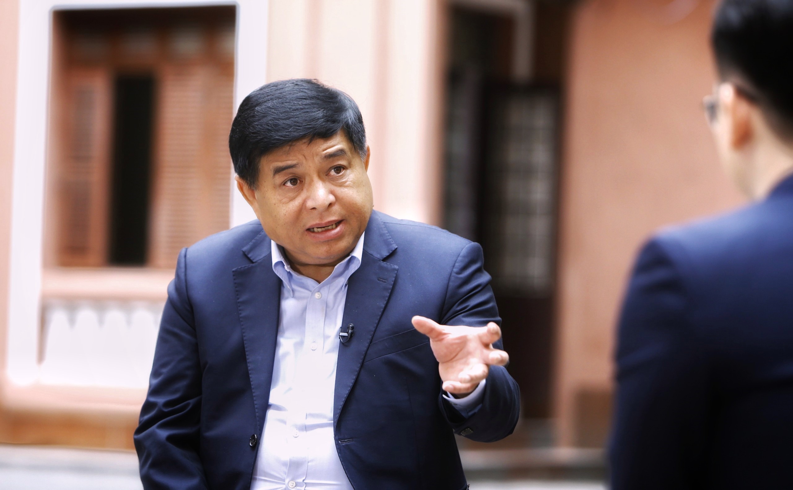 Bộ trưởng Bộ KH&ĐT Nguyễn Chí Dũng: Đầu tư giao thông thúc đẩy tăng trưởng- Ảnh 1.