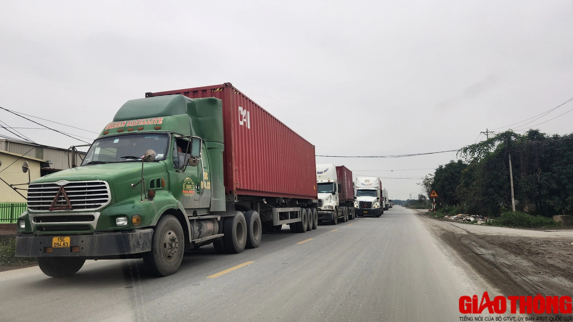 Bất chấp biển cấm, xe tải khủng vô tư quần thảo đường tỉnh ở Hưng Yên- Ảnh 14.