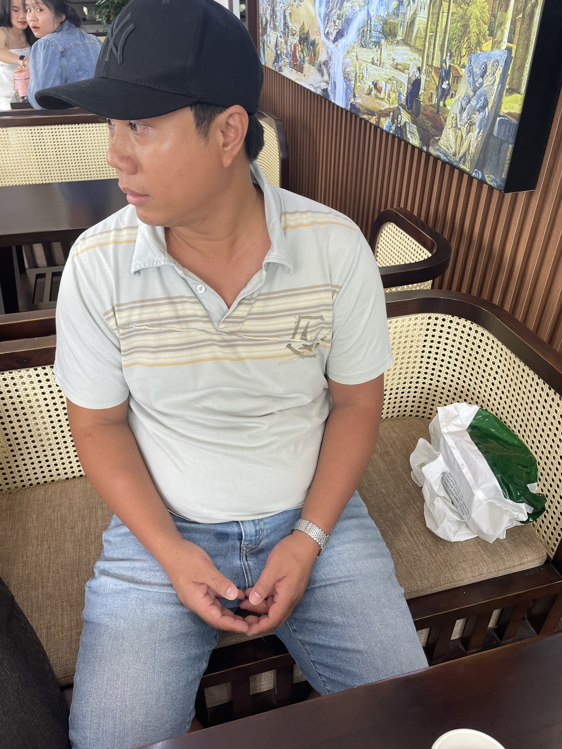 Một cán bộ Ủy ban Kiểm tra Tỉnh ủy Phú Yên bị công an bắt giữ- Ảnh 2.