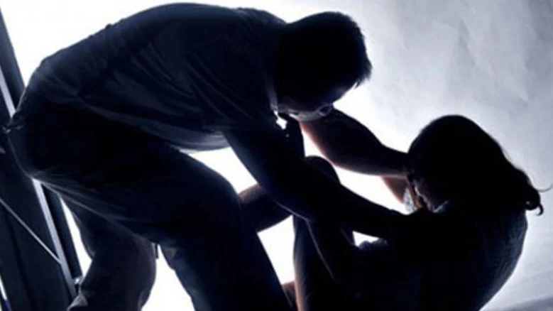 Làm rõ vụ bé gái 15 tuổi ở Cà Mau nghi bị hiếp dâm nhiều lần- Ảnh 1.