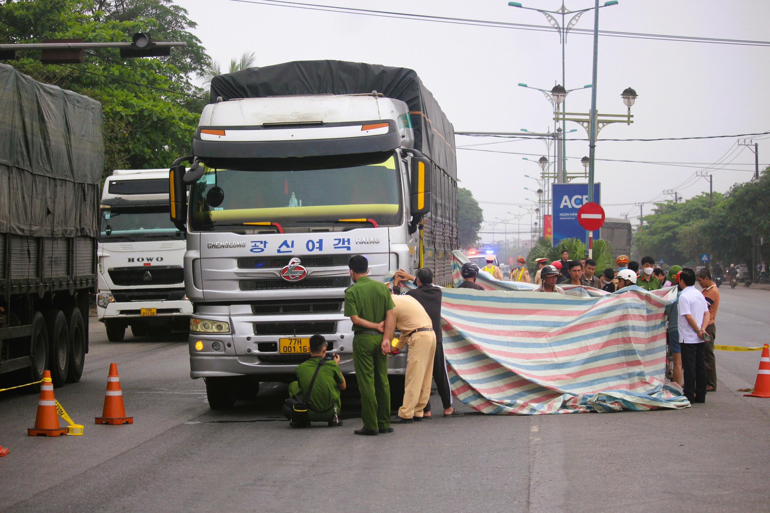 Cụ ông 86 tuổi tử vong sau va chạm ô tô tải ở Quảng Trị- Ảnh 2.
