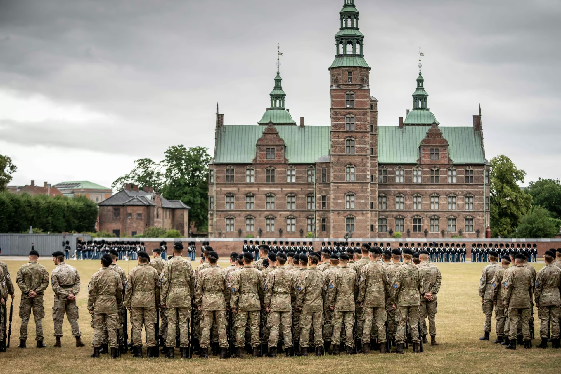 Ngoài bắt buộc nghĩa vụ quân sự với nữ giới, Đan Mạch còn tăng gấp ba lần thời gian tại ngũ cho lực lượng thực hiện nghĩa vụ quân sự. (Ảnh: AFP)