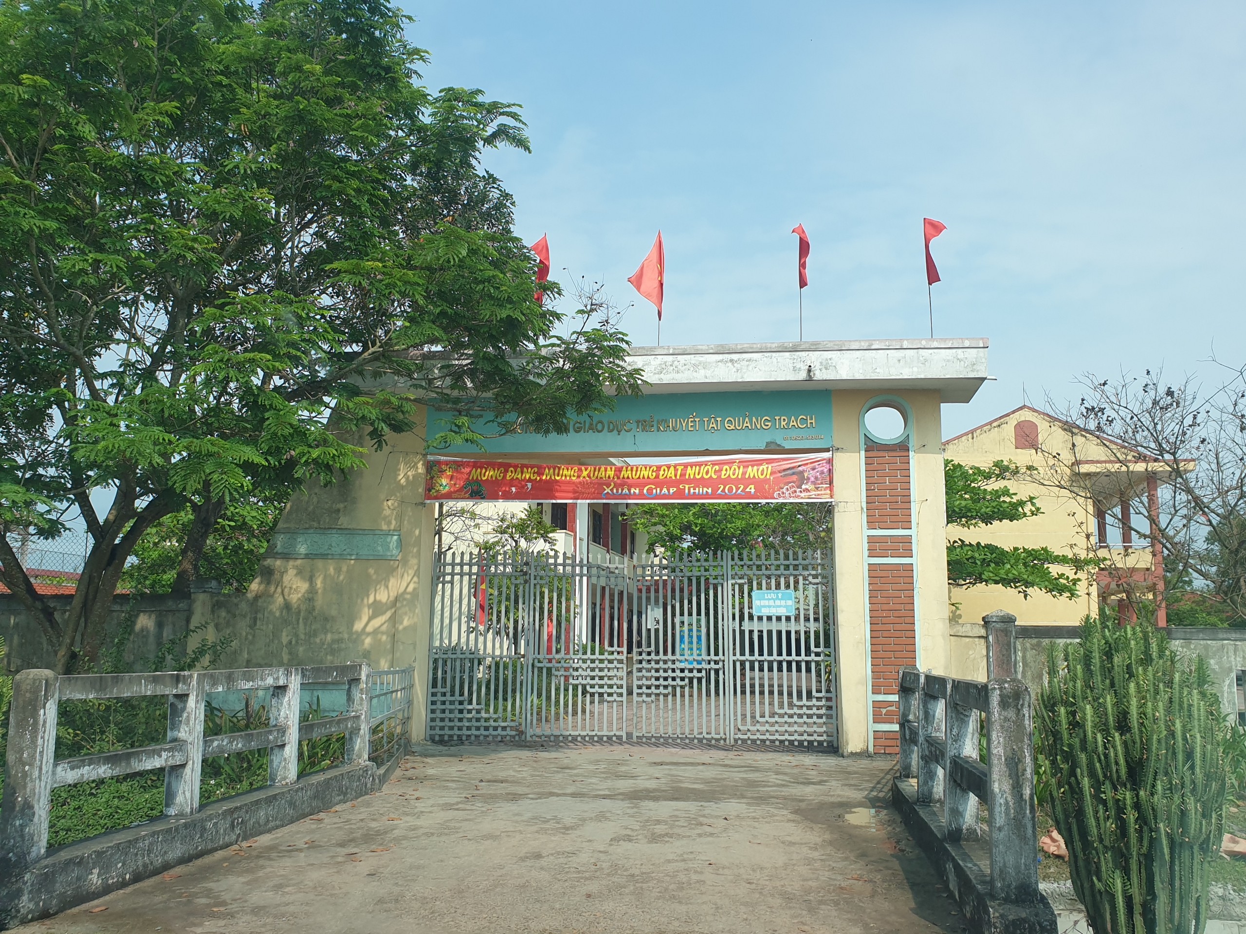 Thi công đường làm nứt nhà dân, Sở GTVT tỉnh Quảng Bình chỉ đạo khắc phục- Ảnh 3.