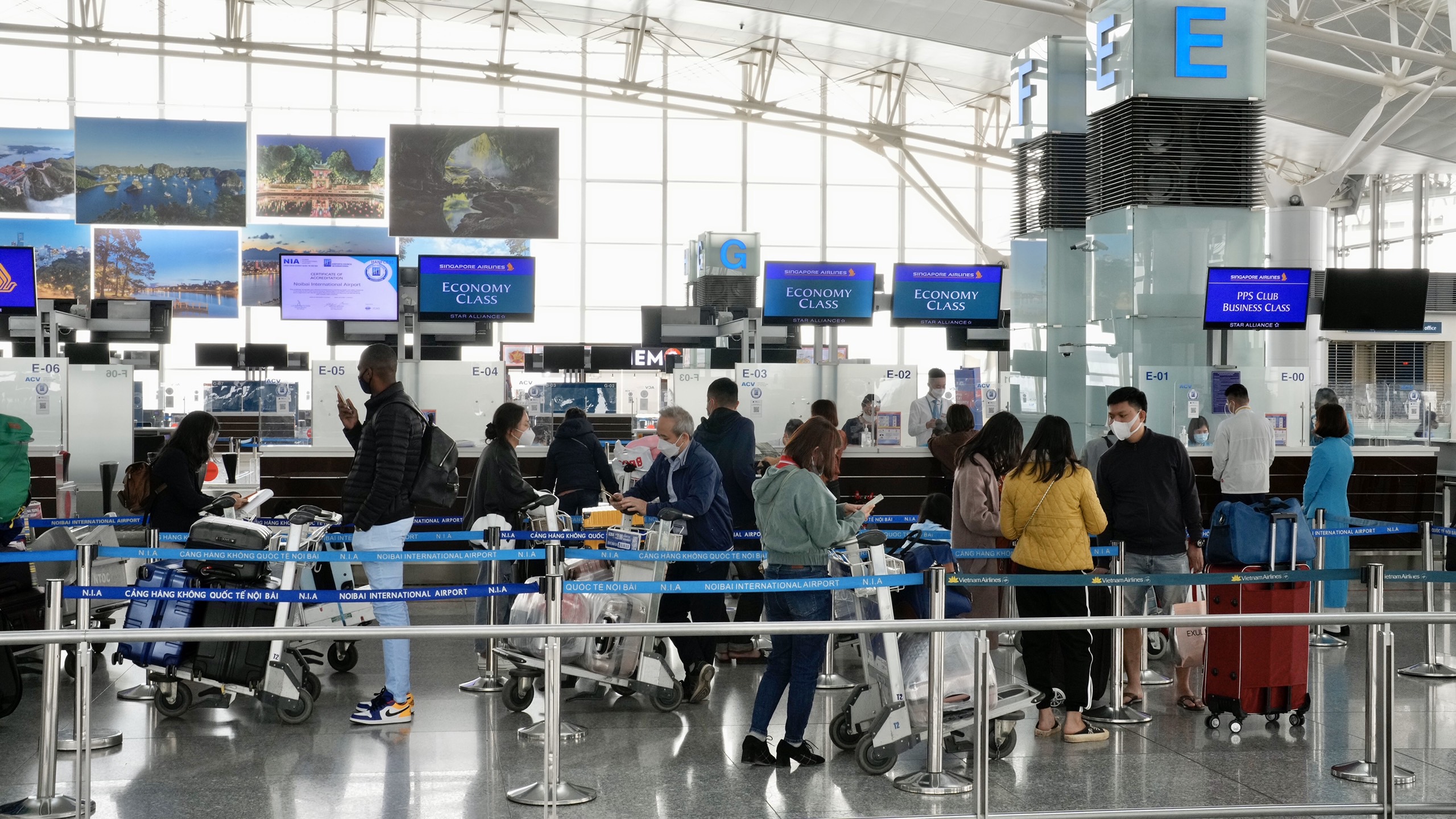 Nhiều hành khách bị từ chối nhập cảnh, hàng không 