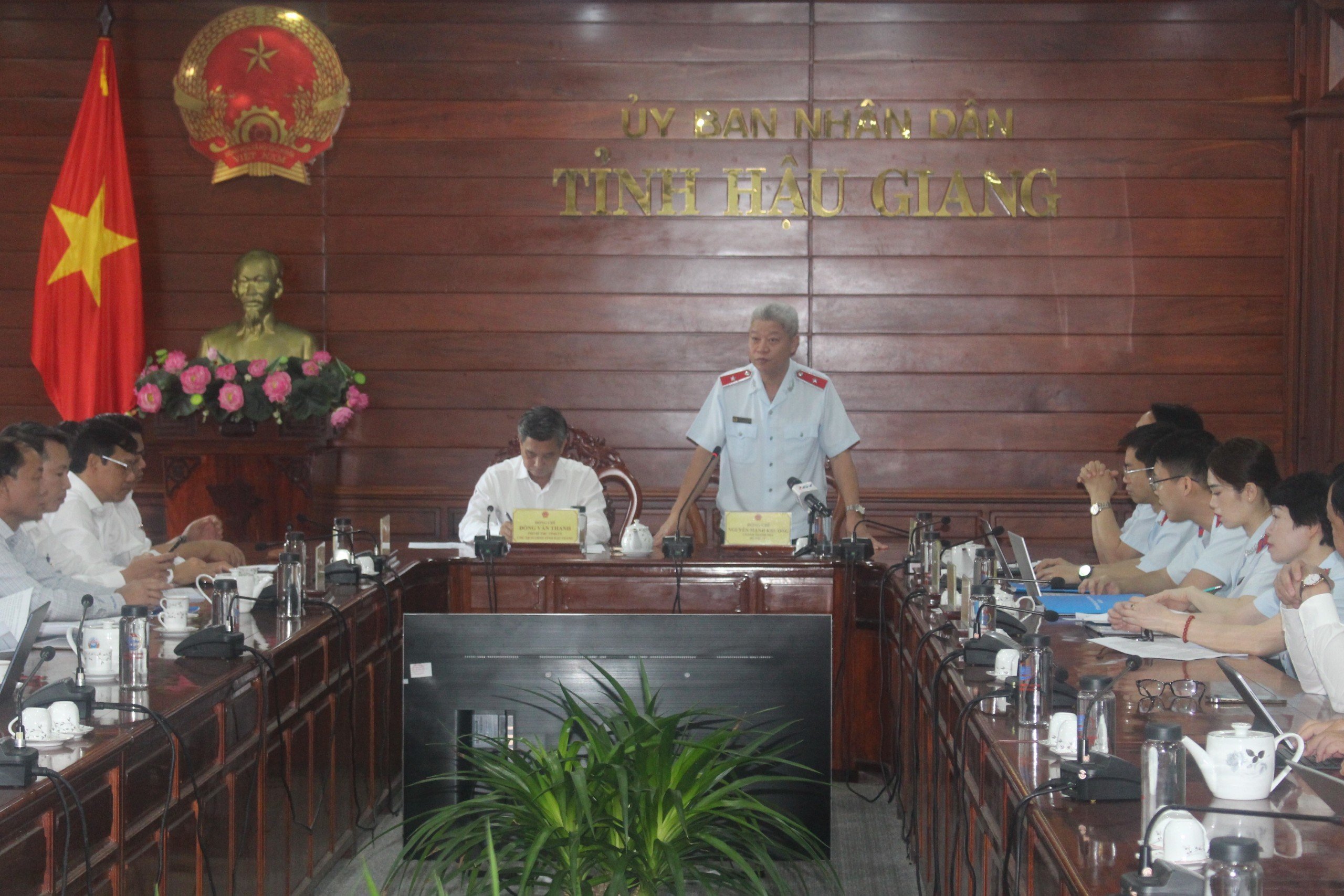 Bộ Nội vụ thanh tra việc tuyển dụng, bổ nhiệm cán bộ tỉnh Hậu Giang- Ảnh 1.