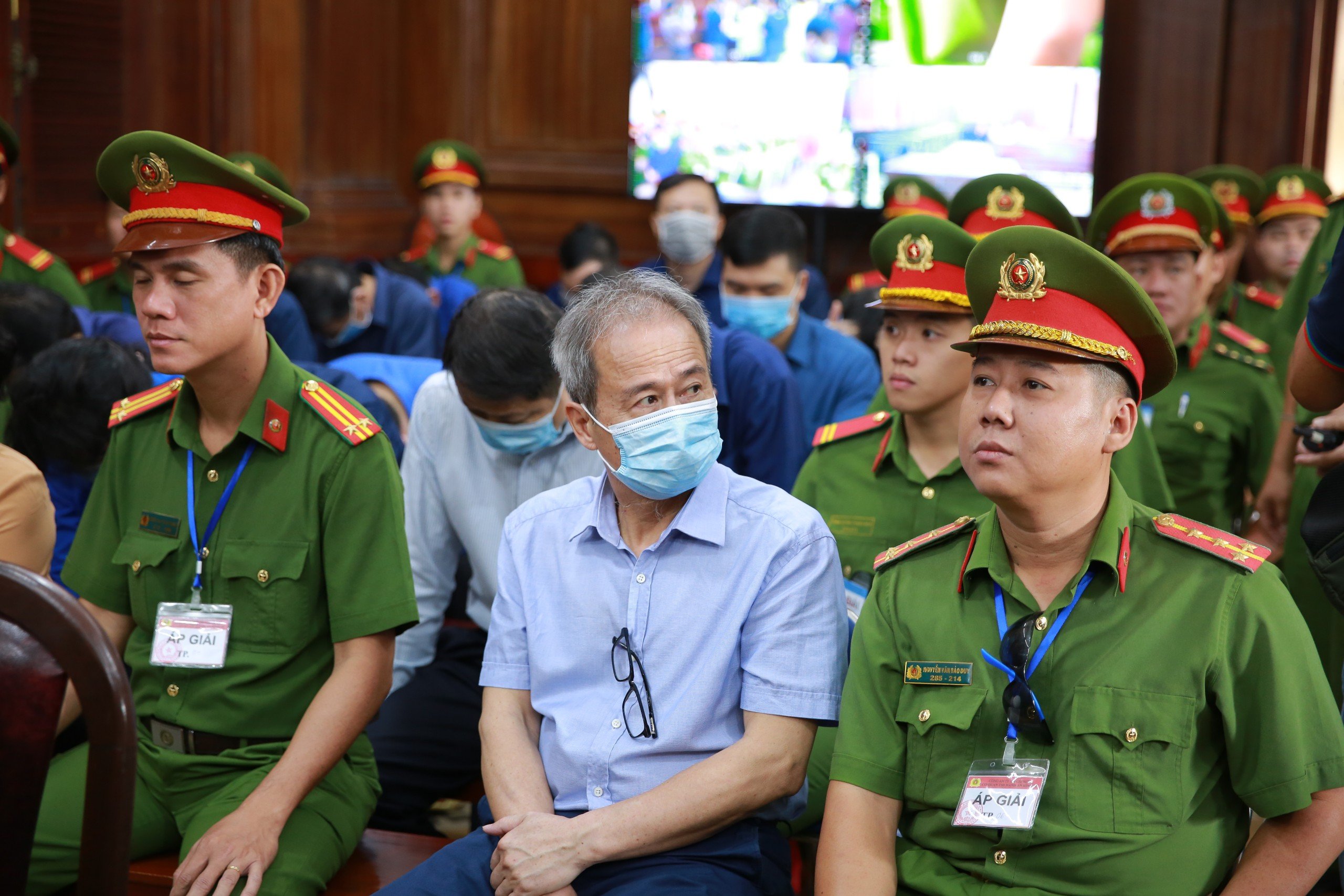 VKSND TP.HCM: Cần loại bỏ vĩnh viễn bị cáo Trương Mỹ Lan và 3 nguyên lãnh đạo SCB- Ảnh 2.