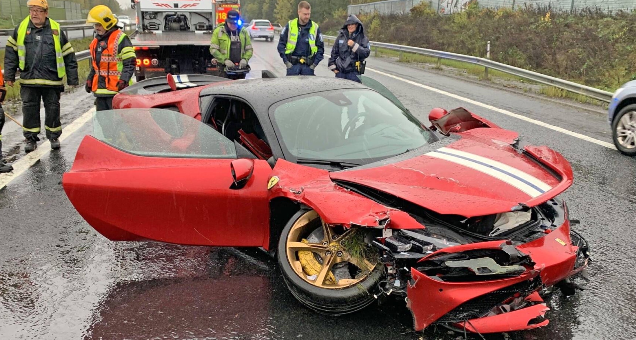Khoản bồi thường kỷ lục cho chiếc Ferrari tai nạn- Ảnh 2.