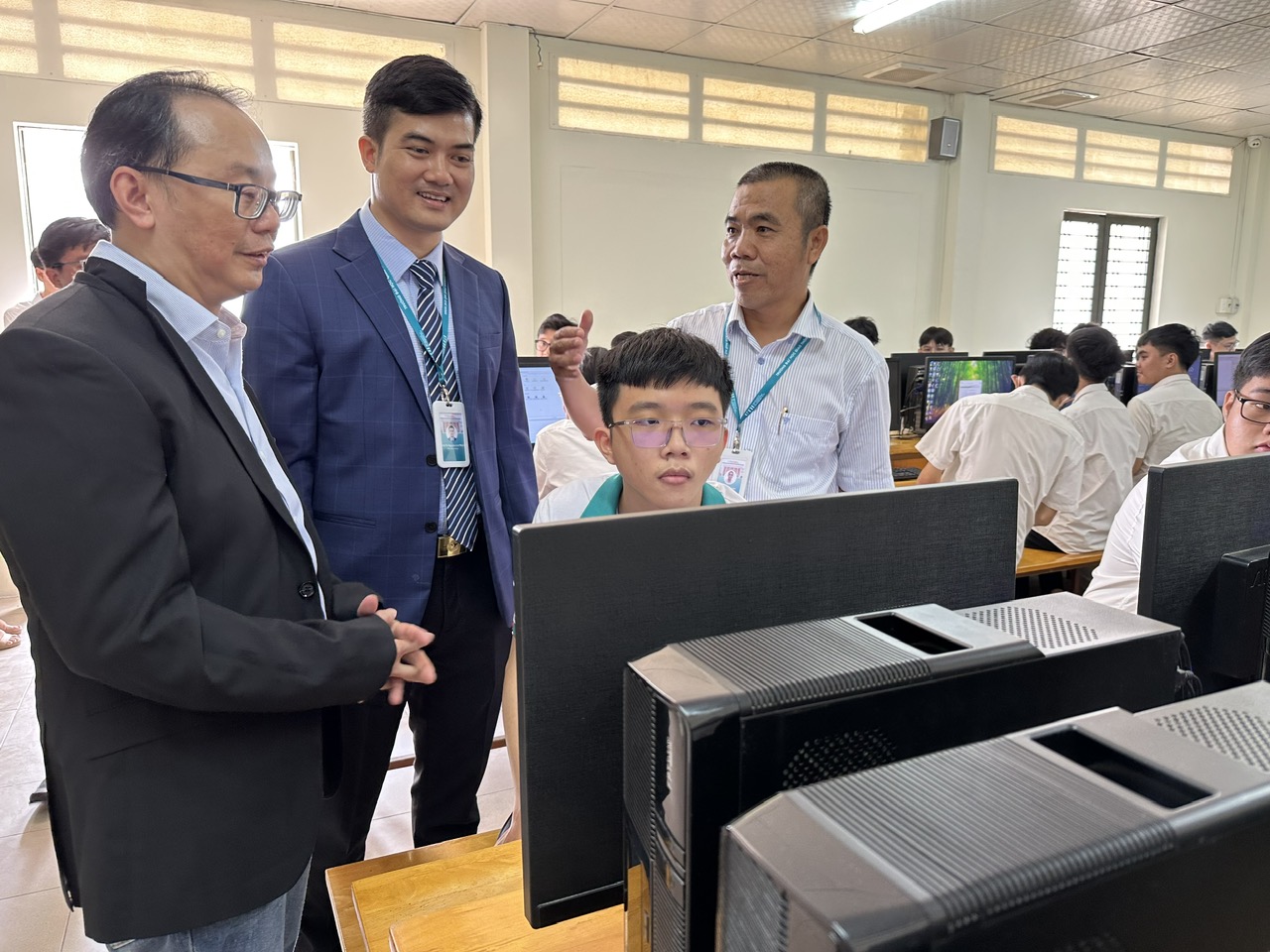 Một công ty Trung Quốc phối hợp với Việt Nam đào tạo ngành vi mạch bán dẫn- Ảnh 2.