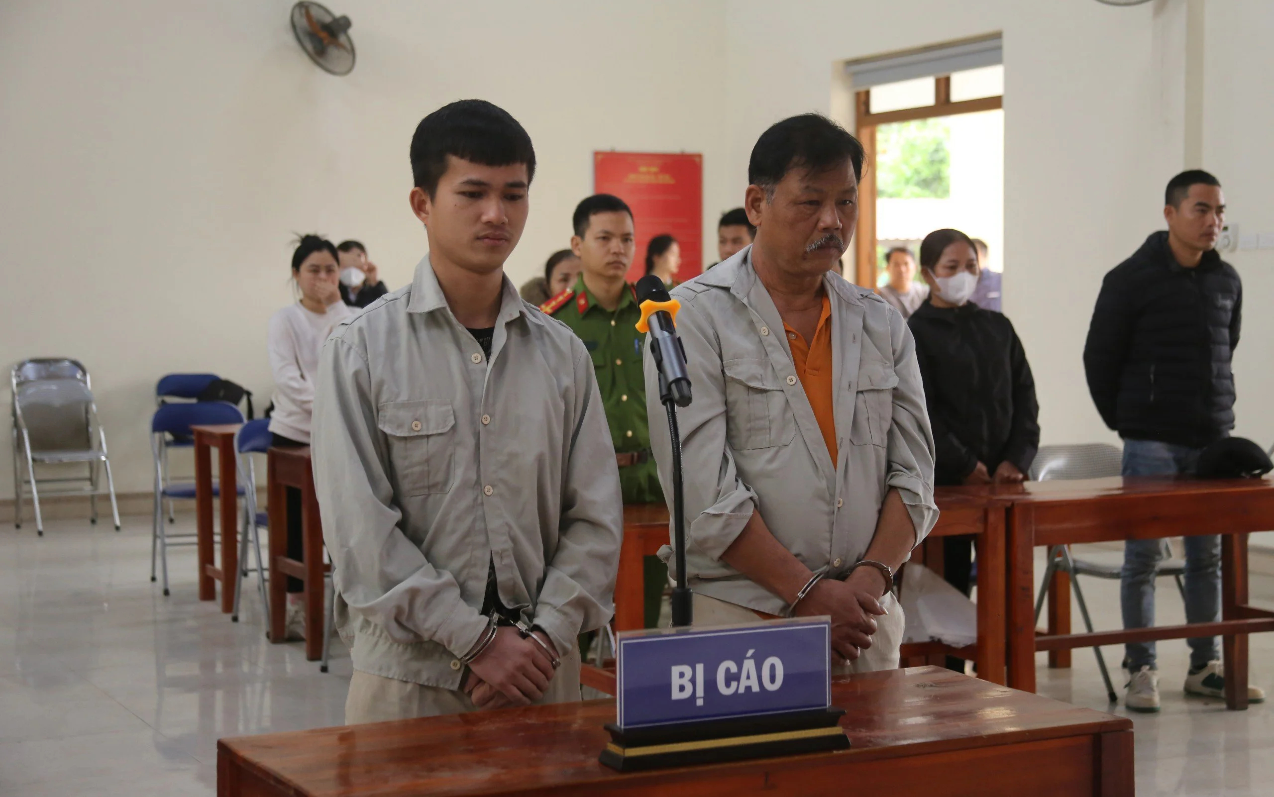 Hai tài xế lĩnh án tù giam vì chống đối CSGT Lạng Sơn- Ảnh 1.
