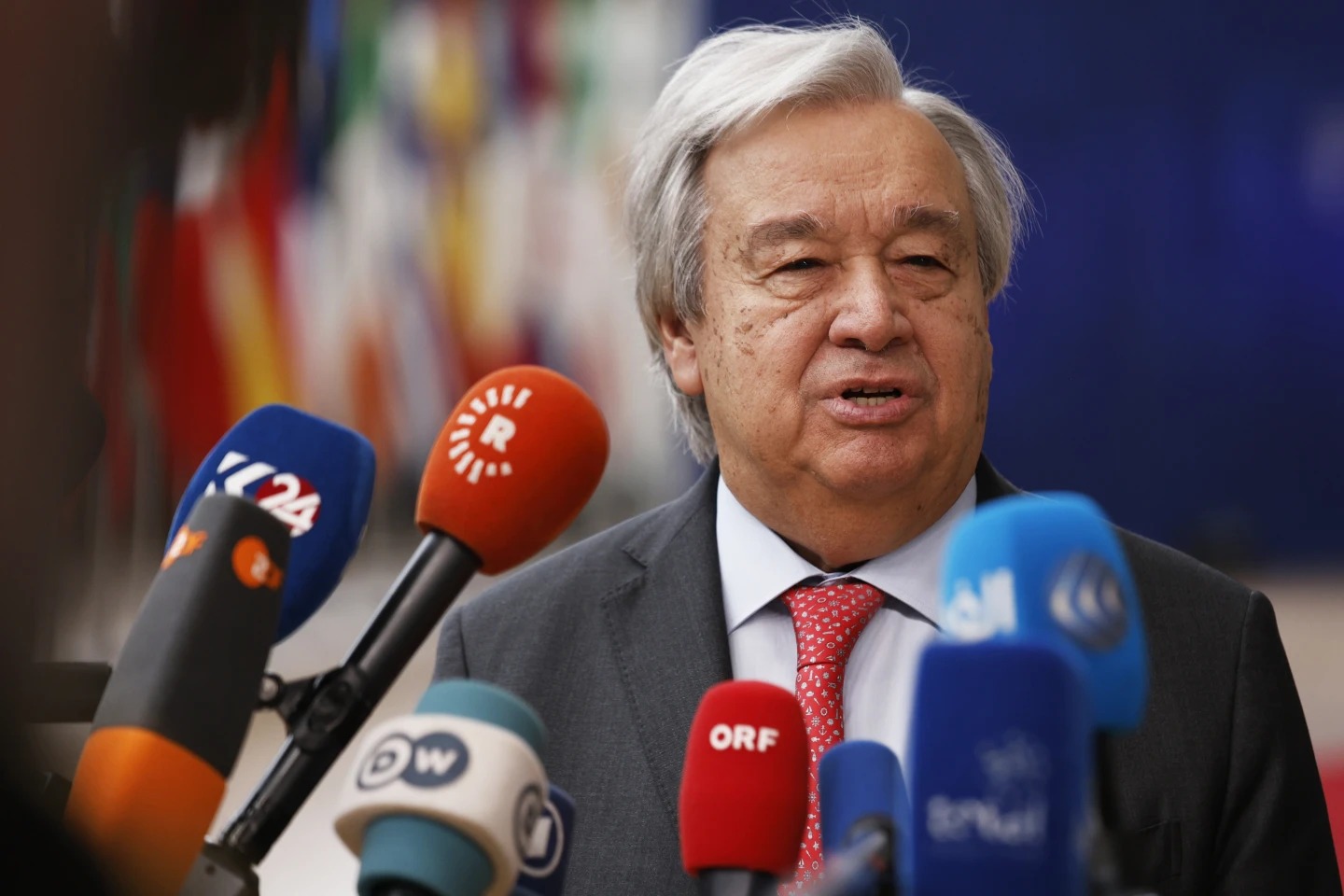 Tổng thư ký Liên hợp quốc Antonio Guterres đã kêu gọi các quốc gia Liên minh châu Âu (EU) không được áp đặt “tiêu chuẩn kép” trong vấn đề xung đột ở Gaza và Ukraine. (Ảnh: AP)