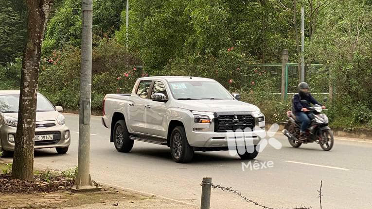 Mitsubishi Triton mới xuất hiện tại Việt Nam