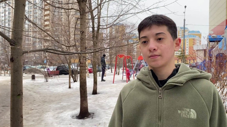 Chân dung anh hùng 15 tuổi giúp 100 người sơ tán giữa cuộc khủng bố đẫm máu tại Nga- Ảnh 1.