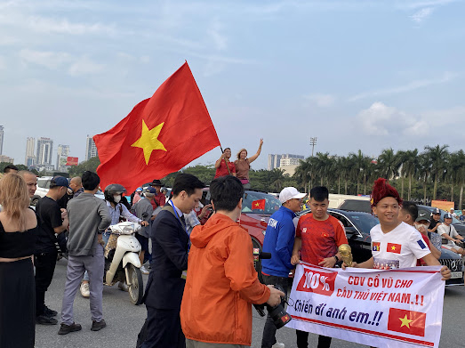 Sân Mỹ Đình náo nhiệt trước trận Việt Nam gặp Indonesia- Ảnh 3.