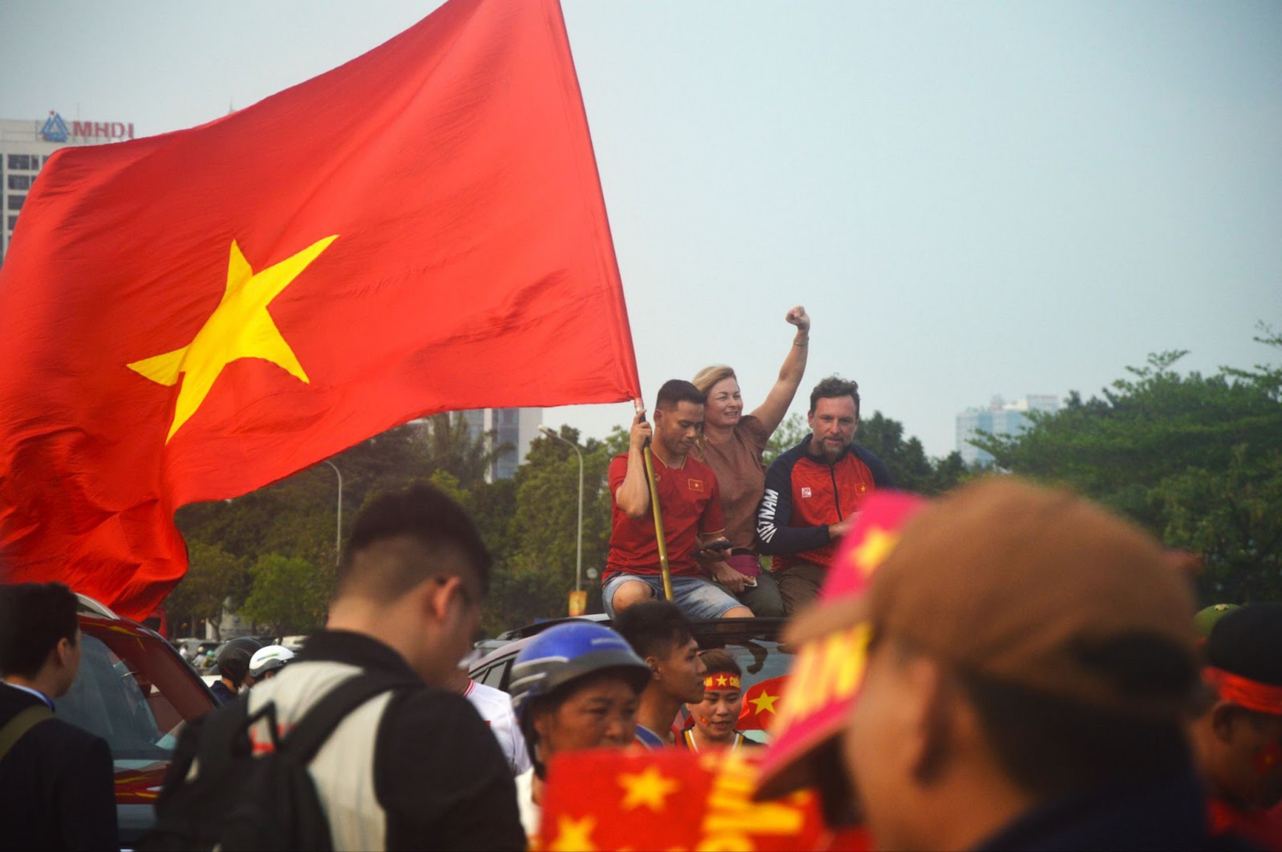 Sân Mỹ Đình náo nhiệt trước trận Việt Nam gặp Indonesia- Ảnh 6.