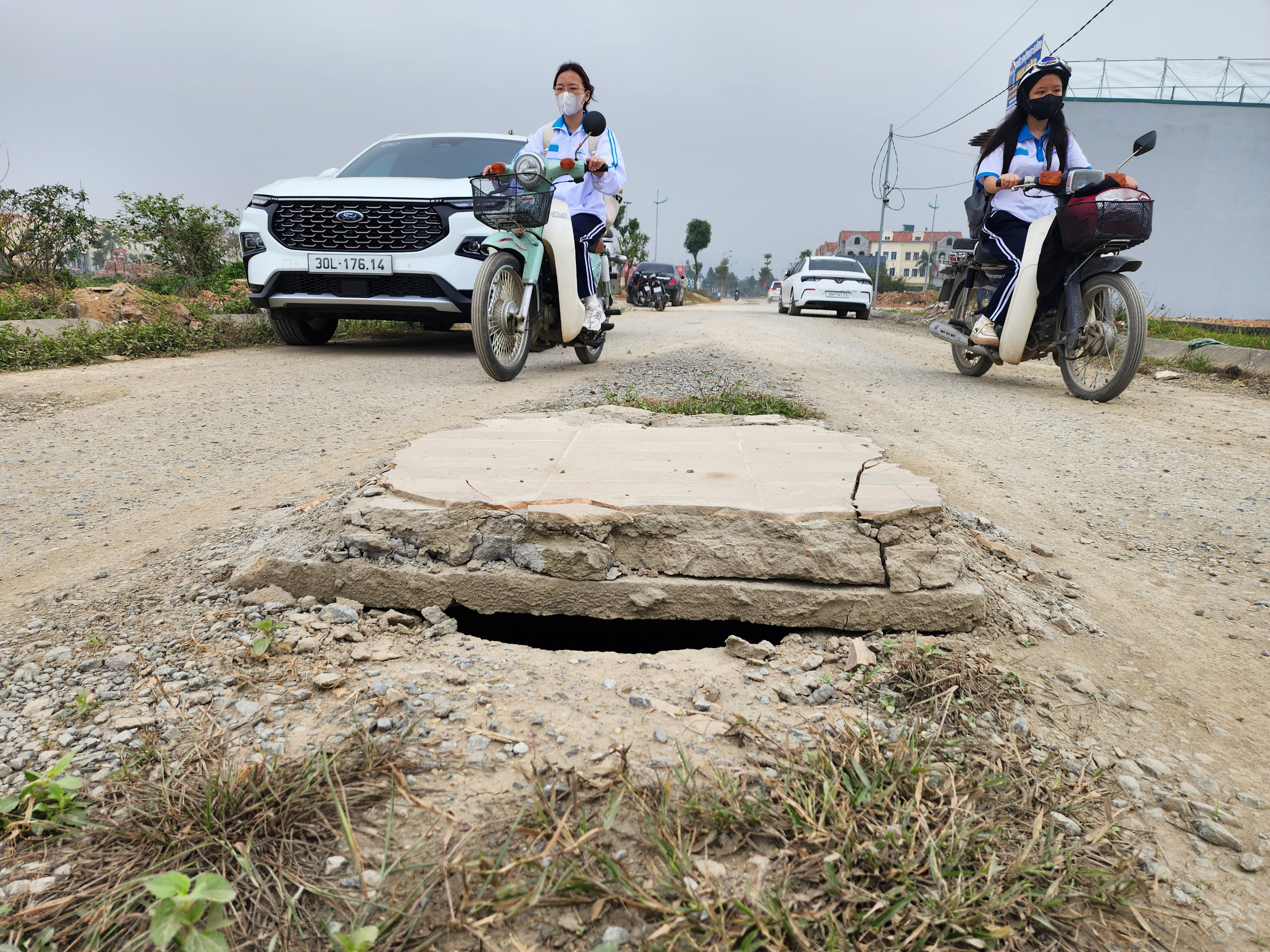 Lộ lý do hạ tầng khu đất dịch vụ ở Hà Nội bị bỏ rơi- Ảnh 11.
