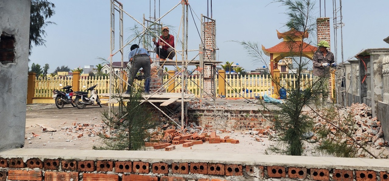 Vụ hơn 200 hộ dân bỏ ruộng hoang ở Thái Bình: Chính quyền chậm trễ xử lý sai phạm- Ảnh 1.