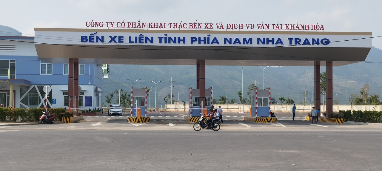 Bến xe phía Nam Nha Trang hoạt động từ 1/4, hành khách có phải trả thêm tiền vé?- Ảnh 1.