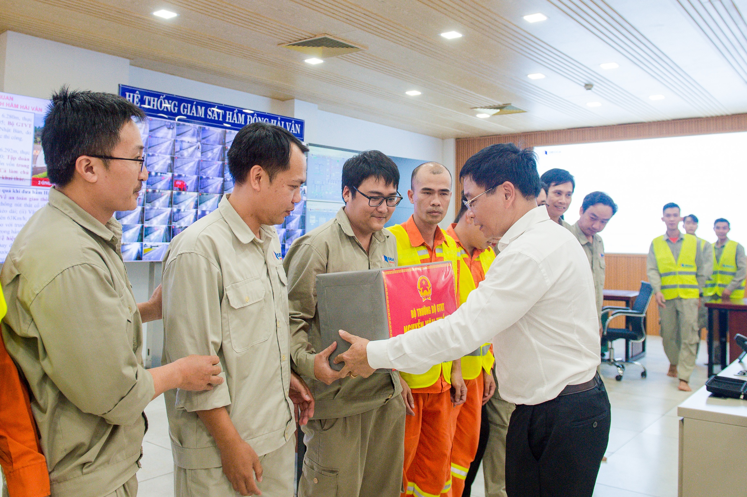 Bộ trưởng Nguyễn Văn Thắng: Bộ GTVT luôn ủng hộ các doanh nghiệp làm ăn chân chính- Ảnh 2.
