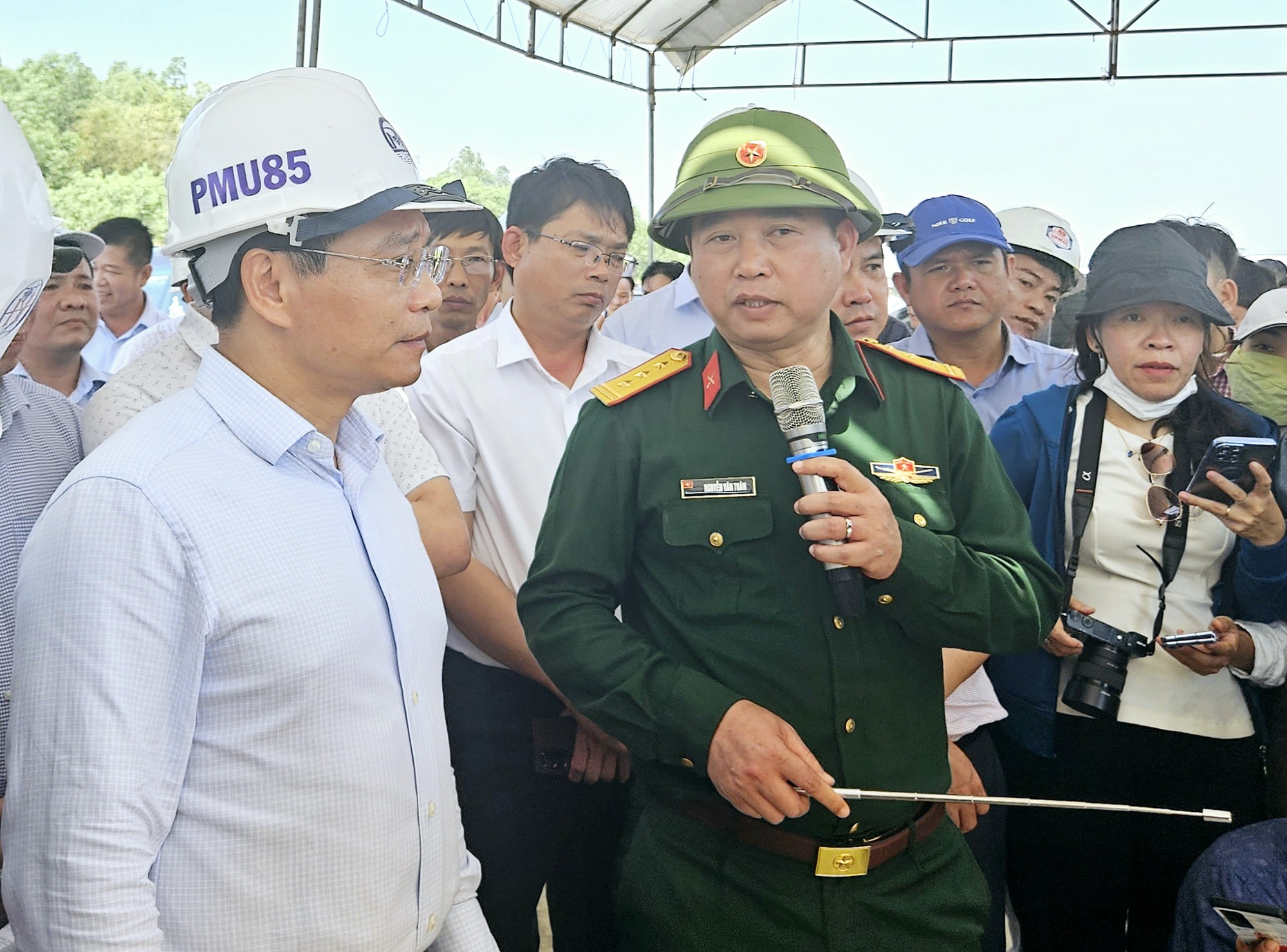 Bộ trưởng GTVT: Rút ngắn tiến độ, hoàn thành đồng bộ cao tốc qua Bình Định, Phú Yên- Ảnh 5.