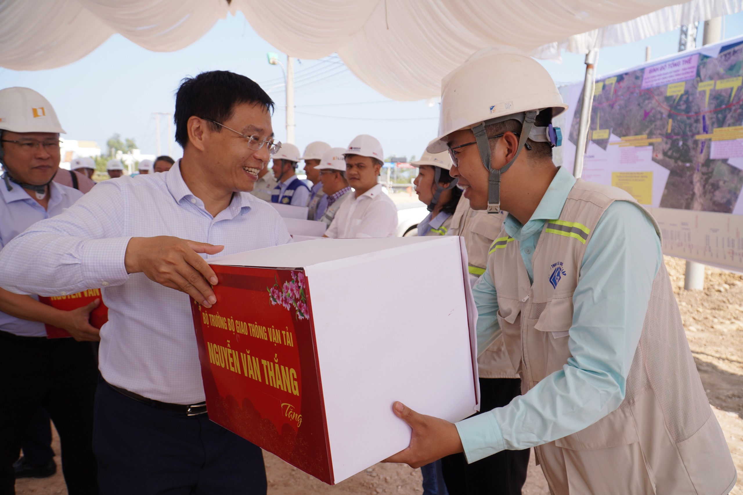 Bộ trưởng Nguyễn Văn Thắng: Hoàn thành nhanh cao tốc, rộng cửa cho địa phương phát triển- Ảnh 6.