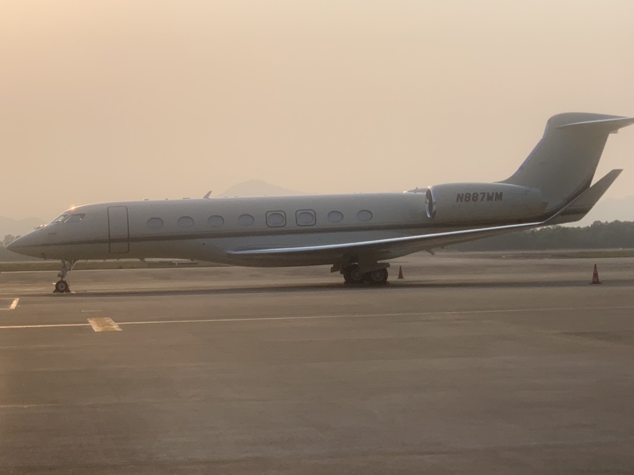 Máy bay của tỷ phú Bill Gates có được hưởng cơ chế đặc biệt khi đến sân bay Đà Nẵng?- Ảnh 1.