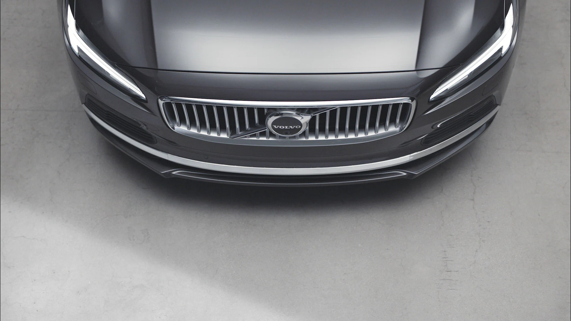 Xe mới của Volvo lộ giá bán trước khi ra mắt