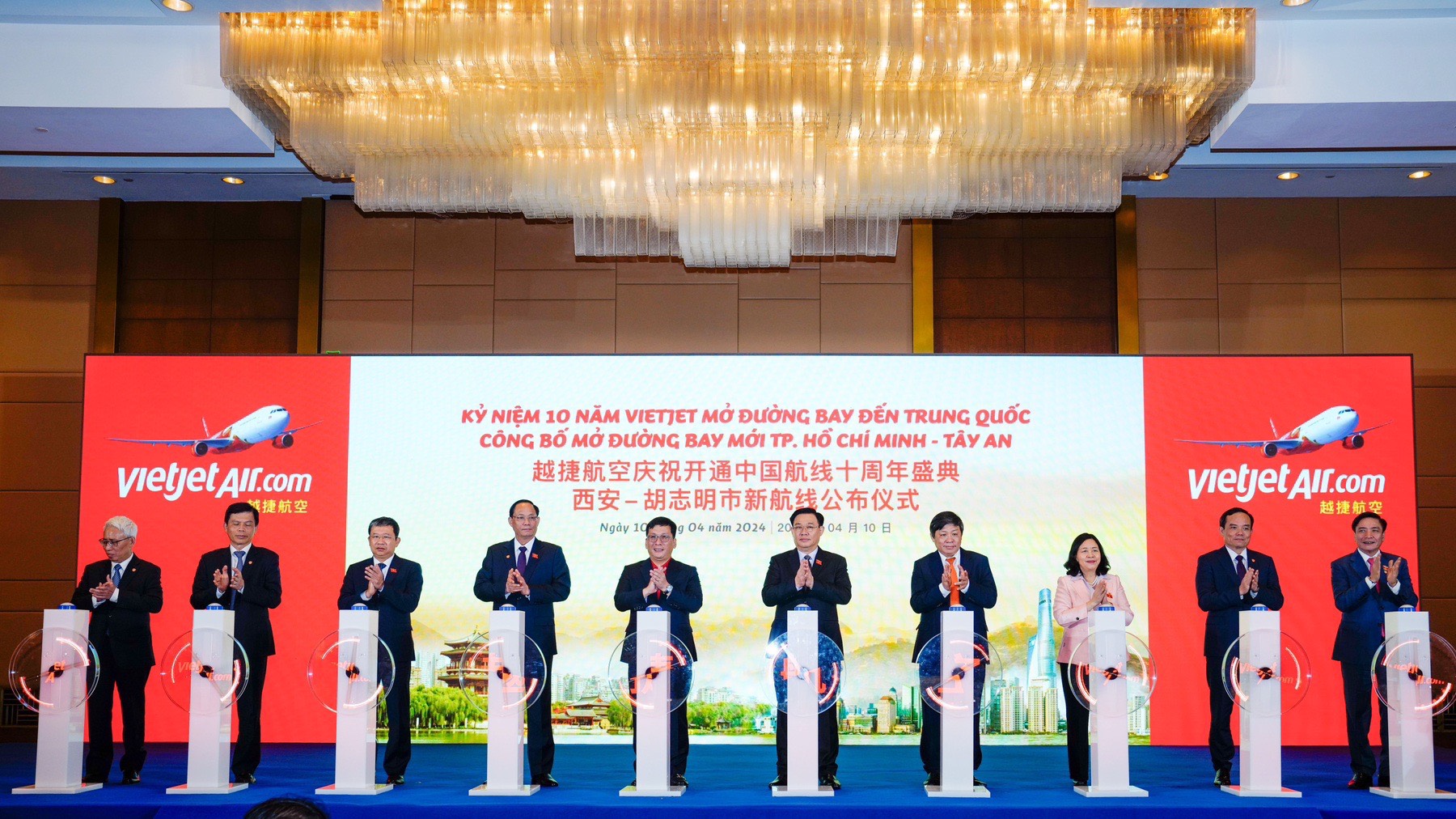 Chủ tịch Quốc hội dự diễn đàn thúc đẩy hợp tác đầu tư Việt Nam - Trung Quốc- Ảnh 4.