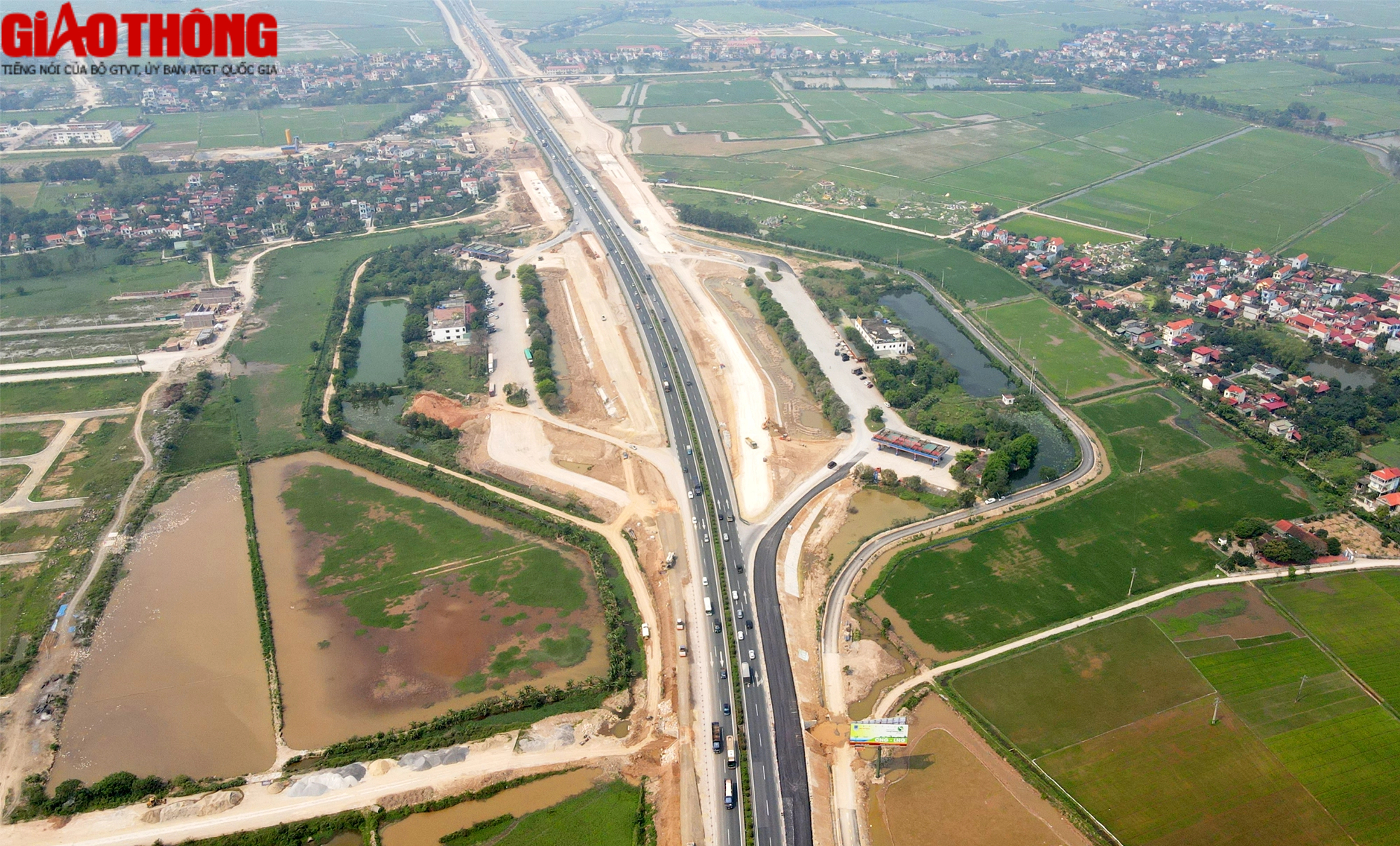 Diện mạo mới Dự án nút giao cao tốc đa tầng 1.400 tỷ đồng ở Hà Nam- Ảnh 1.