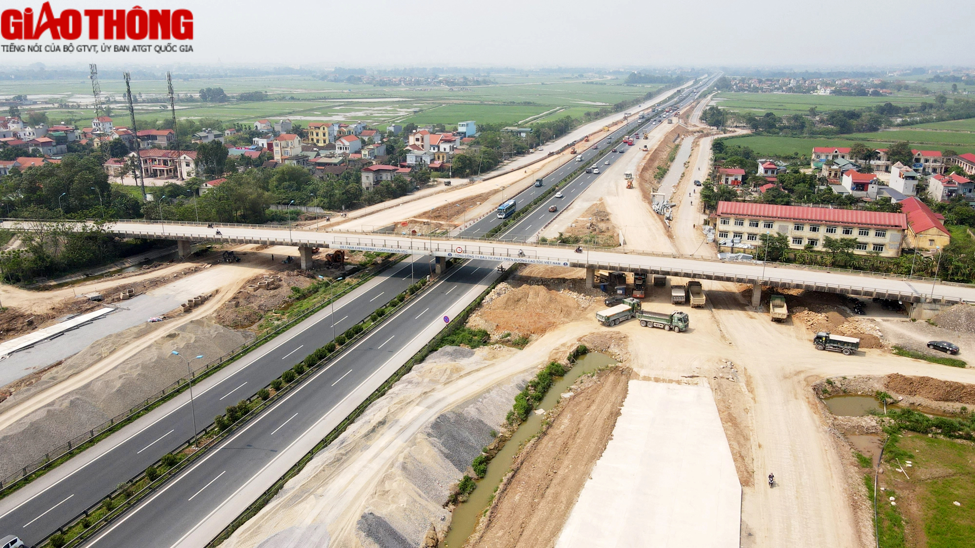 Diện mạo mới Dự án nút giao cao tốc đa tầng 1.400 tỷ đồng ở Hà Nam- Ảnh 2.