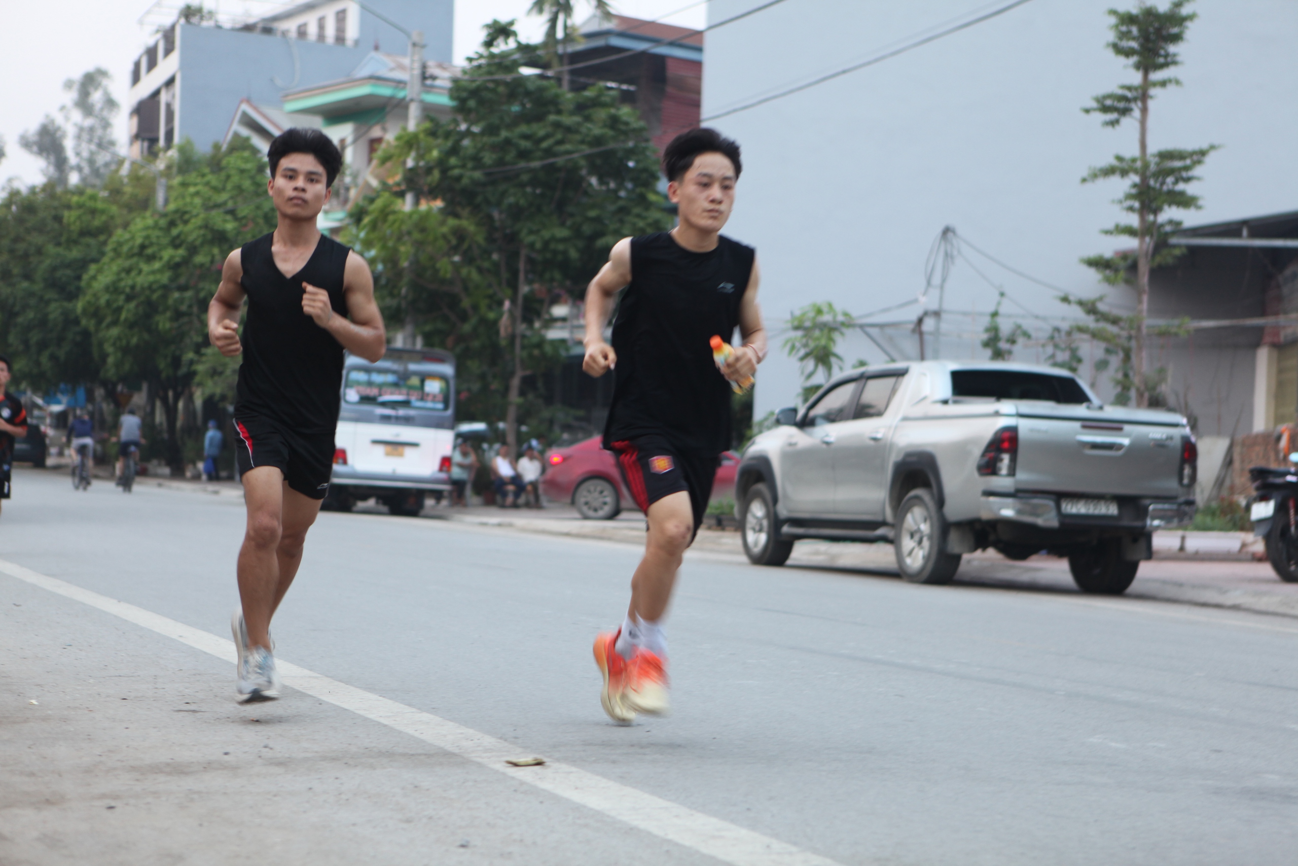 THACO Marathon vì ATGT 2024: Mỗi cung đường một ý nghĩa- Ảnh 3.