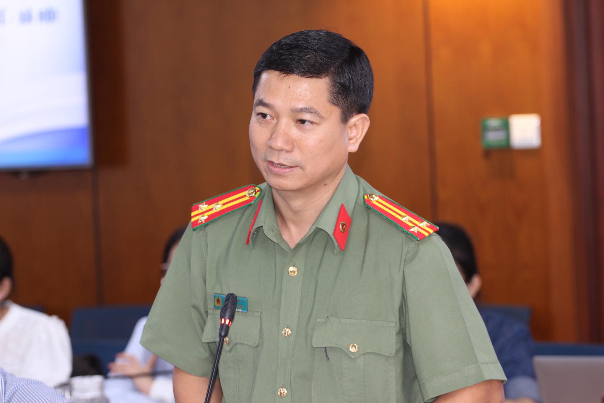 Công an TP.HCM cảnh báo tội phạm mua bán người sau vụ dẫn dụ trẻ ở phố đi bộ Nguyễn Huệ- Ảnh 1.