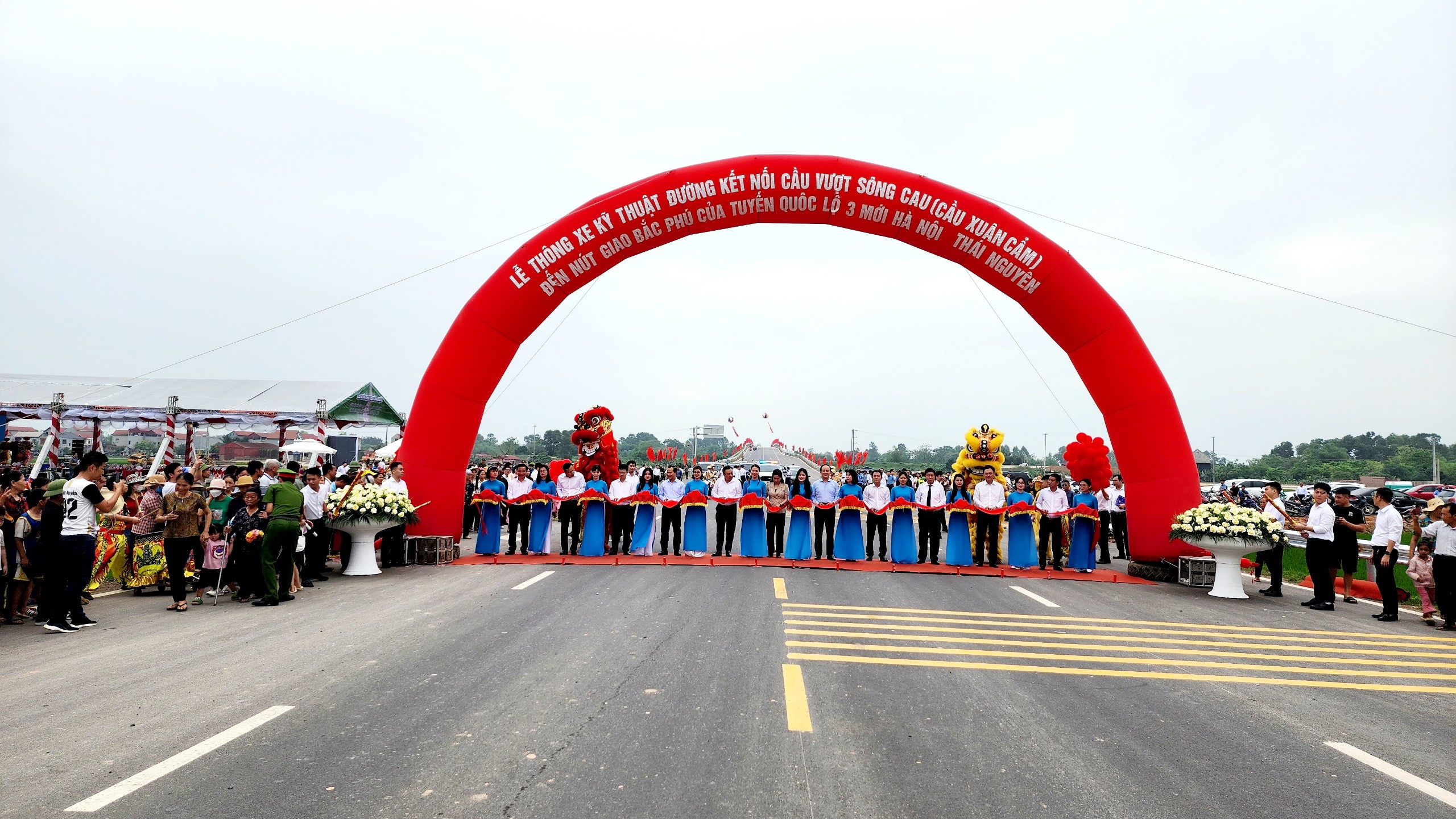 Đường gần 200 tỷ đồng kết nối vùng Hà Nội - Bắc Giang chính thức thông xe- Ảnh 2.
