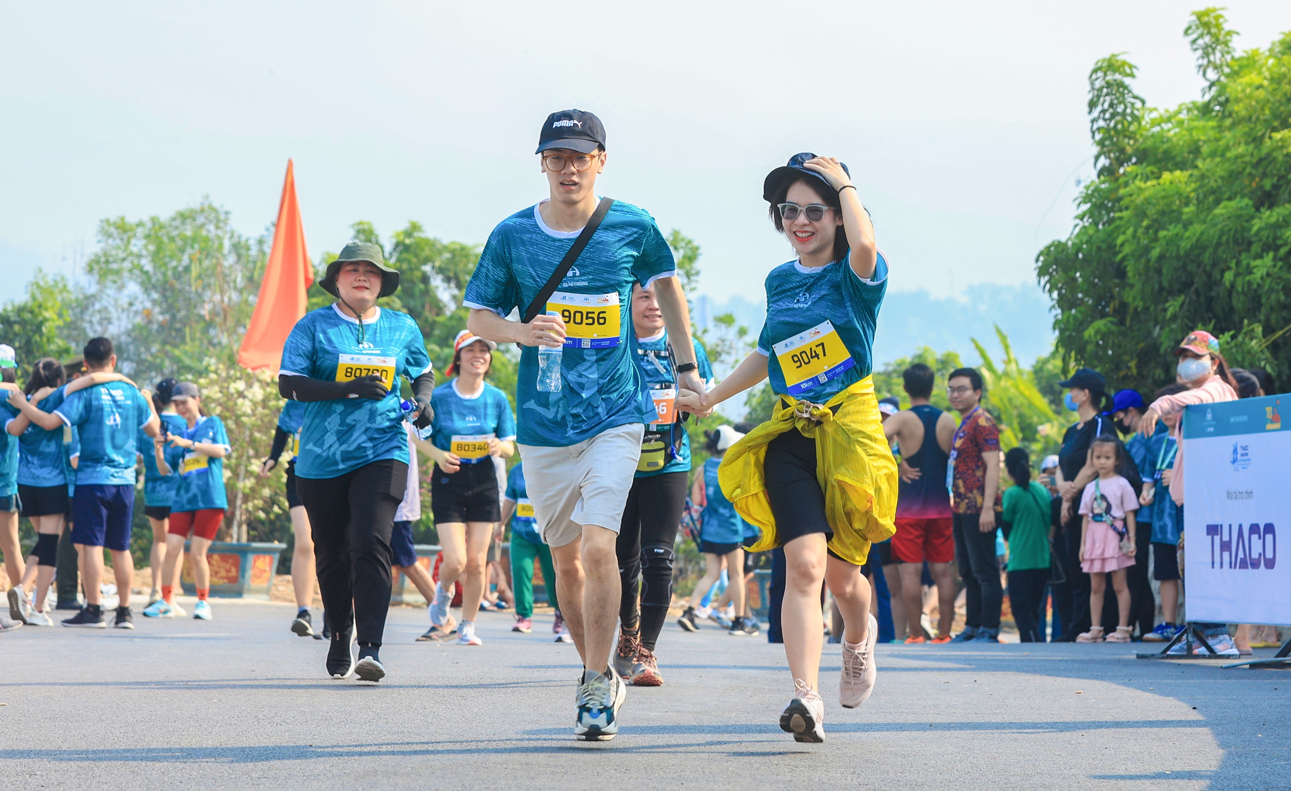 Những khoảnh khắc ấn tượng tại Giải THACO Marathon vì ATGT - Điện Biên Phủ 2024- Ảnh 22.