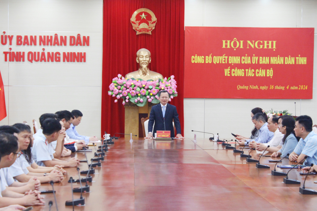 Quảng Ninh bổ nhiệm nhiều cán bộ chủ chốt cấp sở, ngành- Ảnh 2.