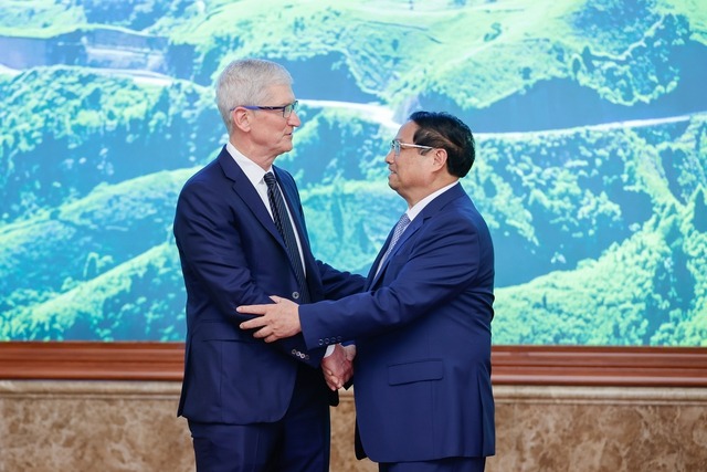 Gặp Thủ tướng, CEO Apple khẳng định sẽ mua nhiều hơn linh kiện đối tác sản xuất ở Việt Nam- Ảnh 1.