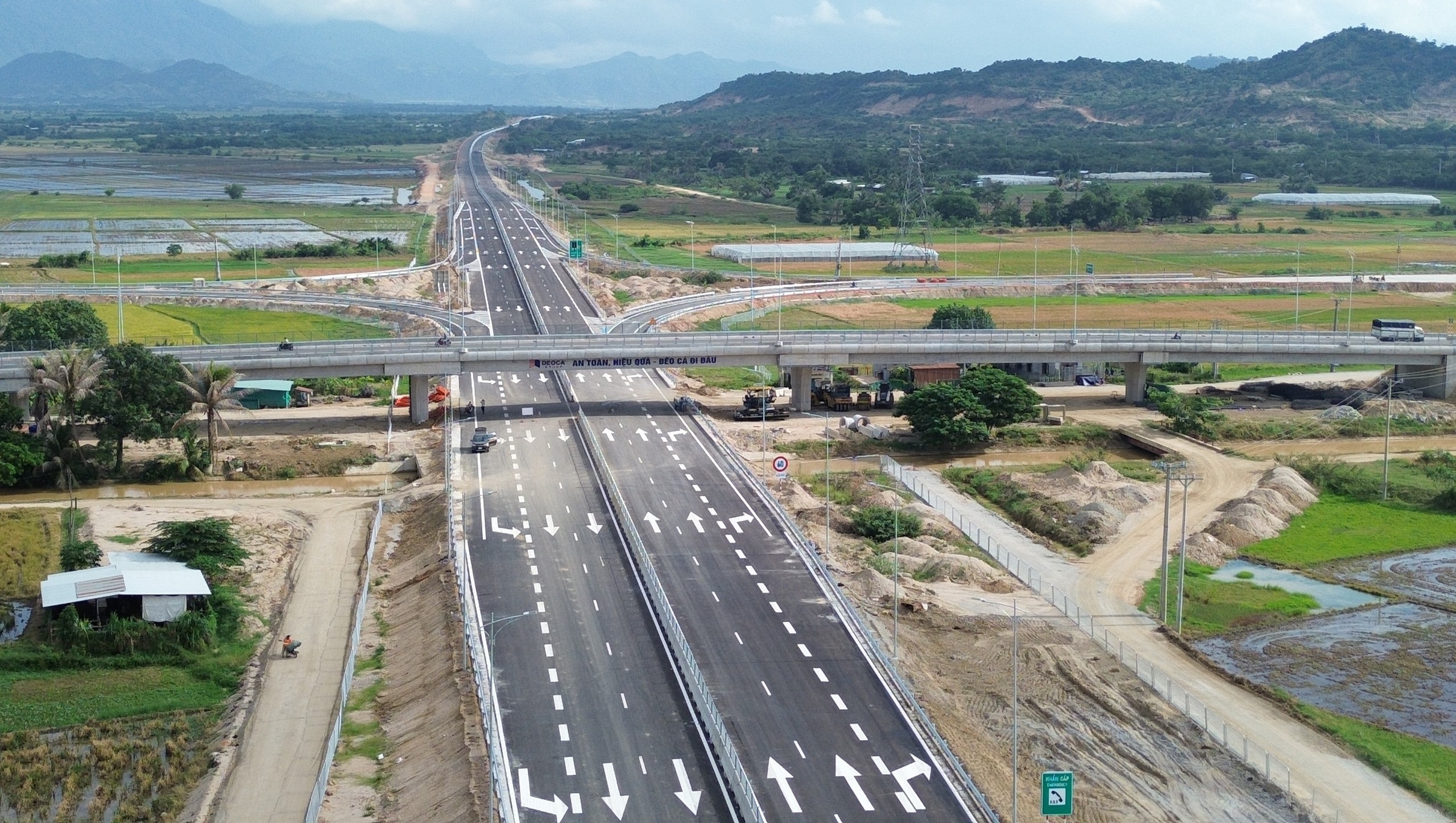 Cấp tốc xây trạm dừng nghỉ tạm trên cao tốc qua Bình Thuận, Ninh Thuận- Ảnh 5.
