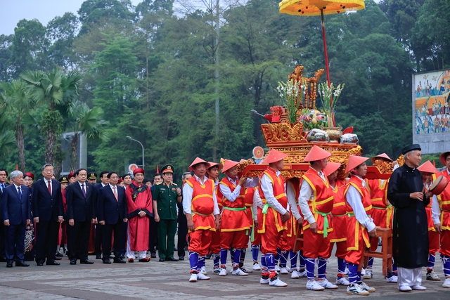 Thủ tướng Phạm Minh Chính dâng hương ngày Giỗ Tổ Hùng Vương- Ảnh 2.