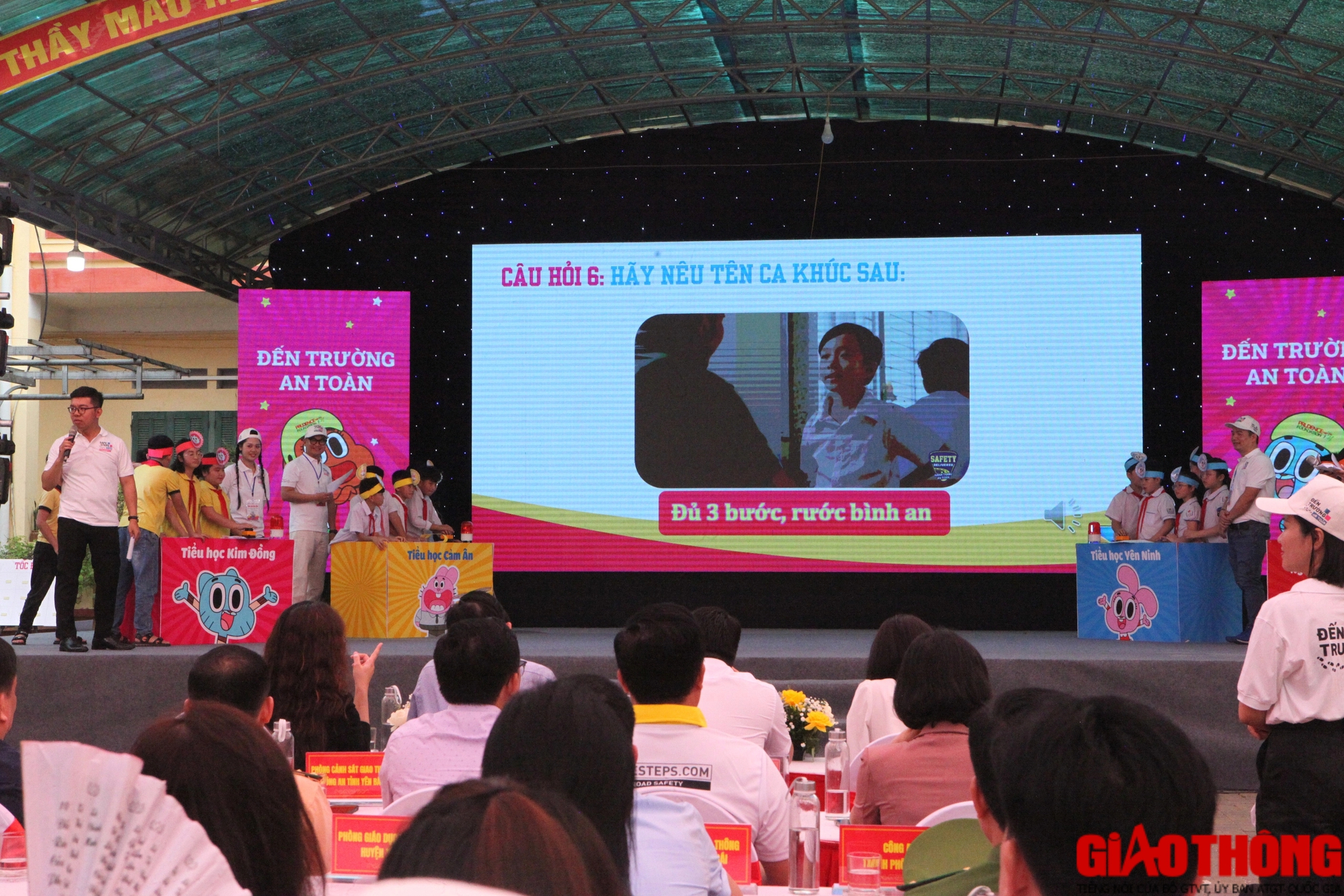 Hàng trăm học sinh Yên Bái trải nghiệm tại ngày hội ATGT- Ảnh 13.