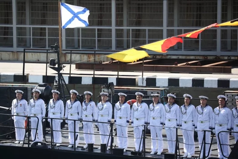 Nga dùng biện pháp lạ bảo vệ tàu chiến trước Ukraine- Ảnh 1.