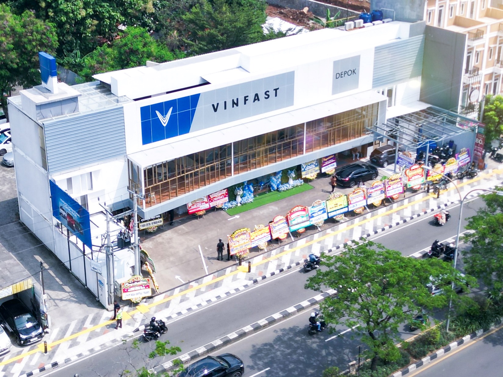 VinFast khai trương đại lý đầu tiên ở Indonesia- Ảnh 1.