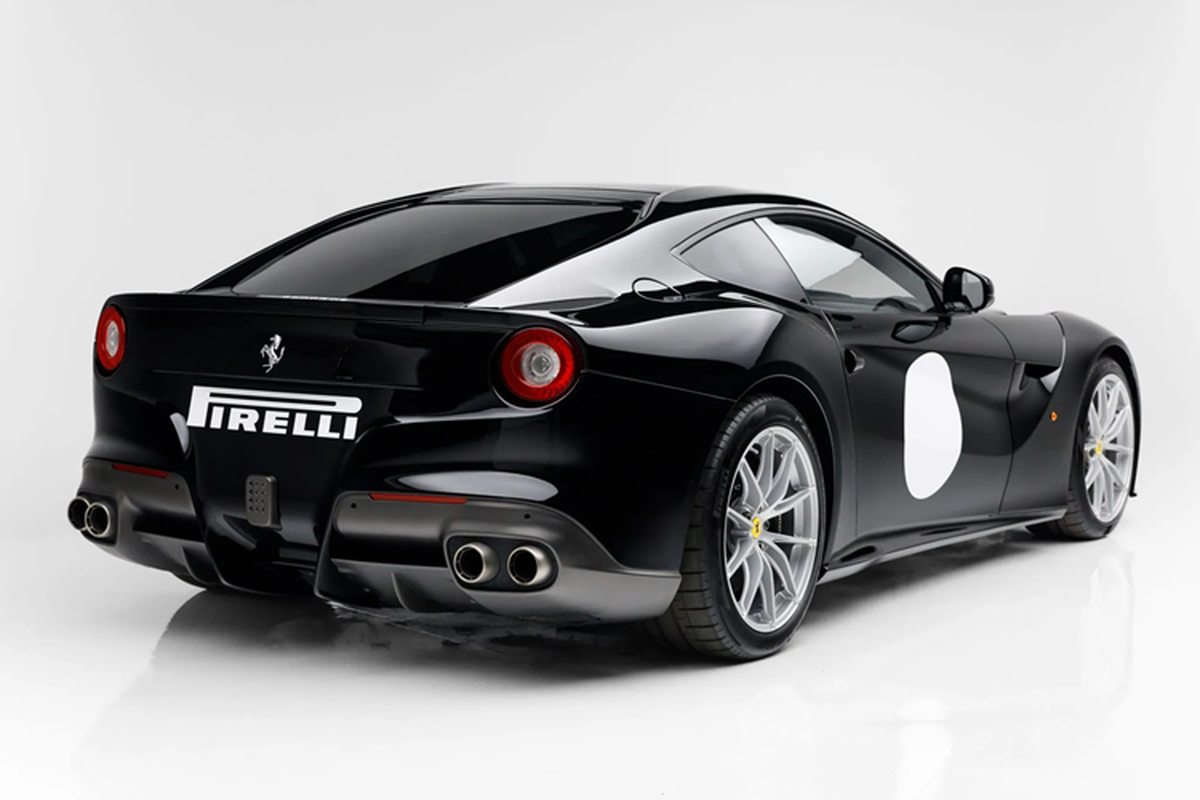 Siêu xe Ferrari chậm nhất thế giới được rao bán