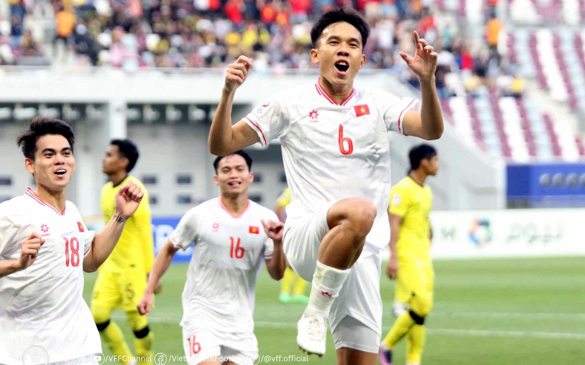 U23 Việt Nam lập 2 cột mốc lịch sử sau trận thắng Malaysia
