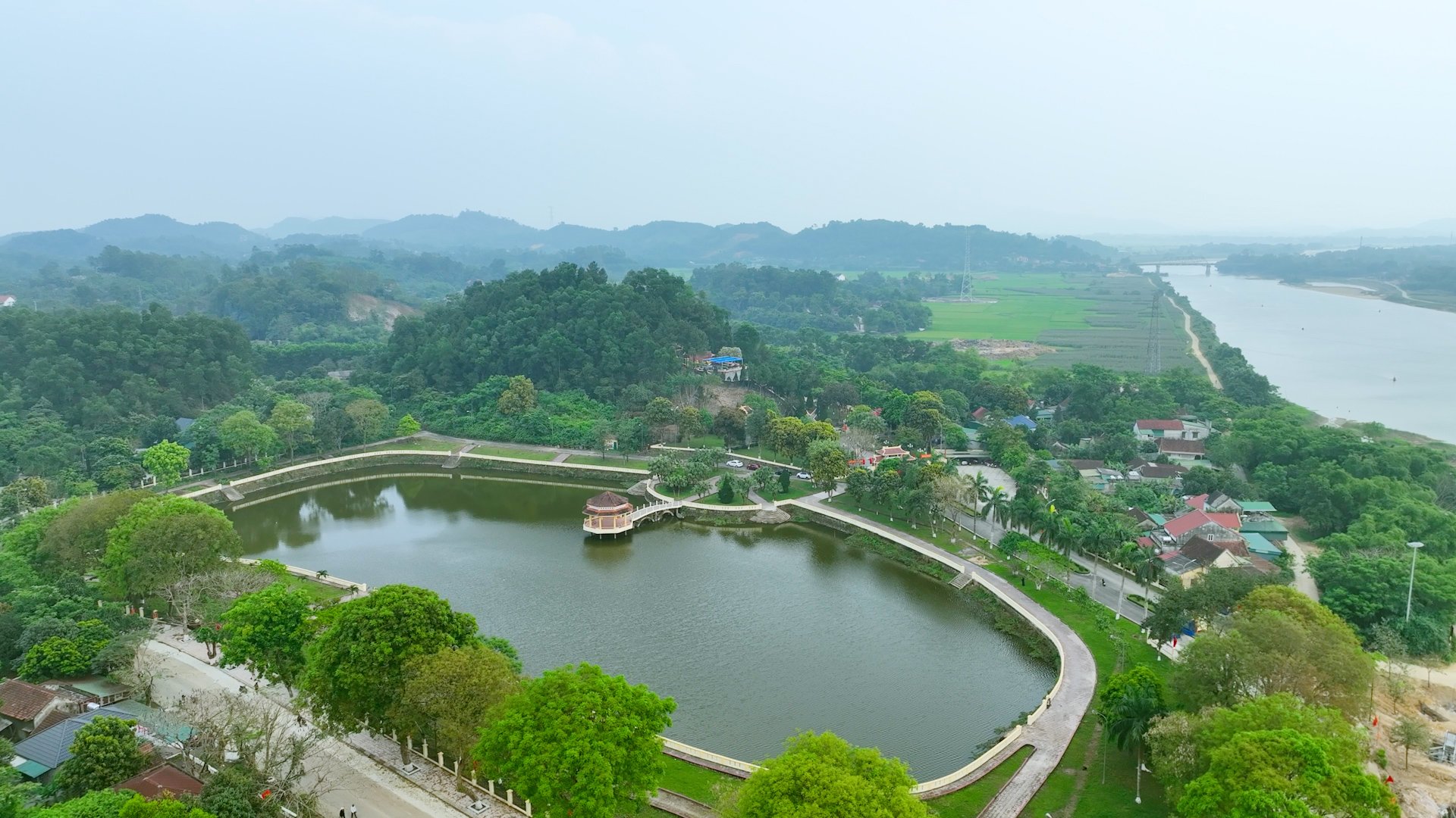Ngát xanh khu di tích cố Tổng Bí thư Trần Phú - "Địa chỉ đỏ" bên dòng sông La- Ảnh 1.
