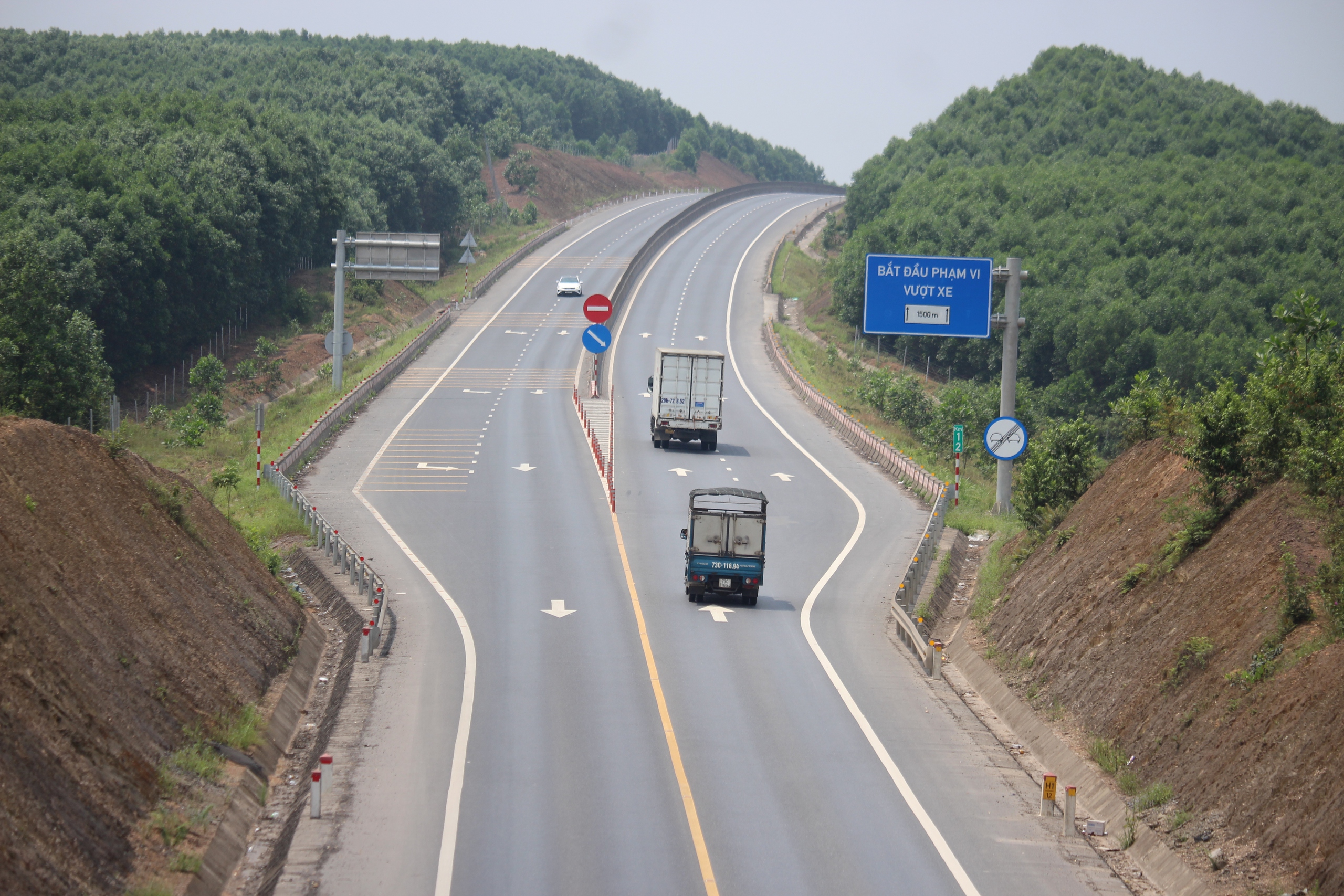 Quảng Trị đồng thuận ưu tiên nguồn lực, sớm nâng cao tốc Cam Lộ - La Sơn 4 làn xe- Ảnh 5.